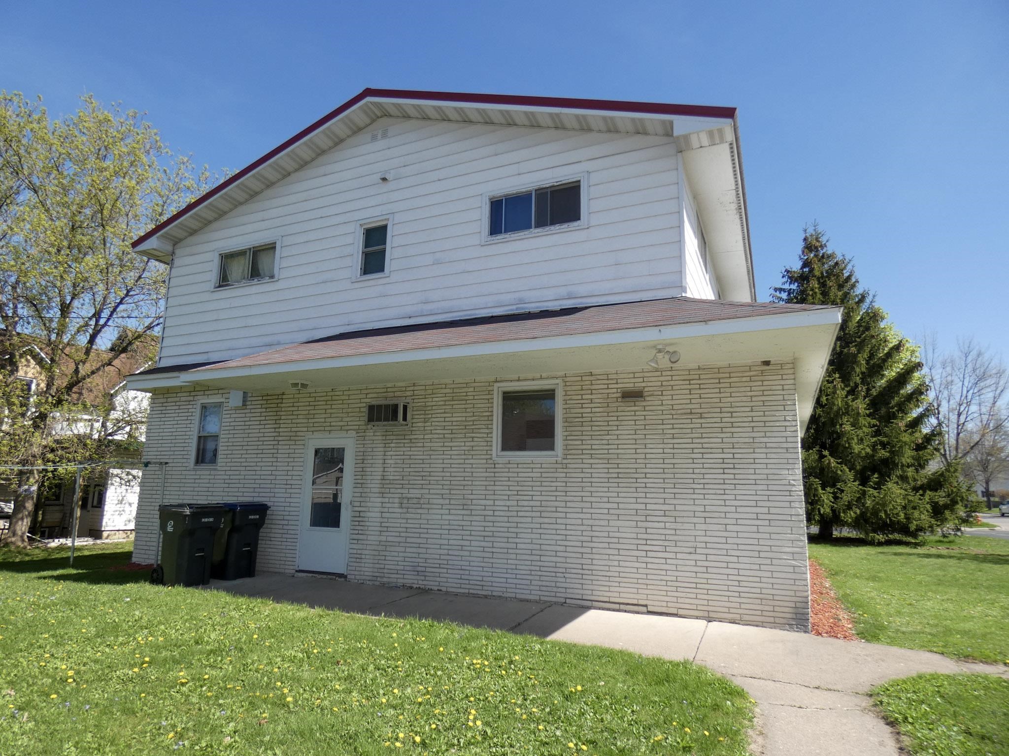 212 E 5TH STREET, Marshfield, Wisconsin 54449, 3 Bedrooms Bedrooms, 7 Rooms Rooms,1 BathroomBathrooms,Multi-family,For Sale,212 E 5TH STREET,22501893