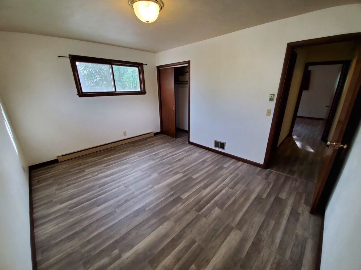 212 E 5TH STREET, Marshfield, Wisconsin 54449, 3 Bedrooms Bedrooms, 7 Rooms Rooms,1 BathroomBathrooms,Multi-family,For Sale,212 E 5TH STREET,22501893