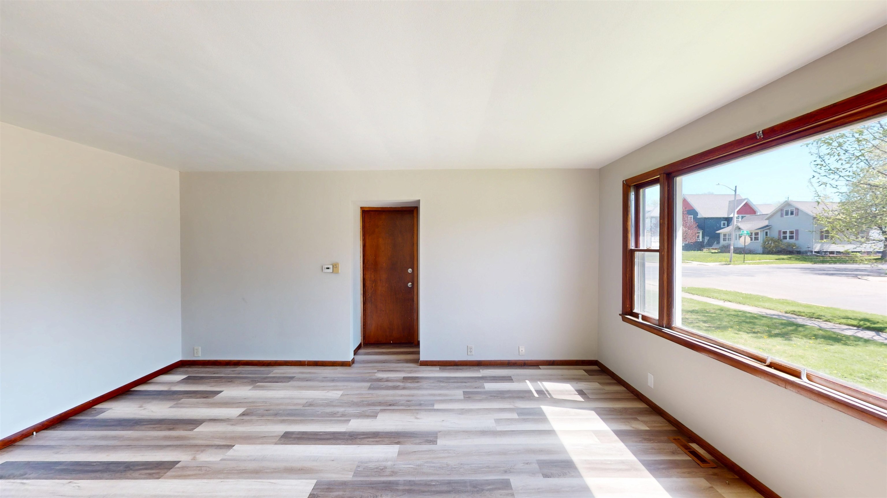 212 E 5TH STREET, Marshfield, Wisconsin 54449, 3 Bedrooms Bedrooms, 7 Rooms Rooms,1 BathroomBathrooms,Multi-family,For Sale,212 E 5TH STREET,22501893