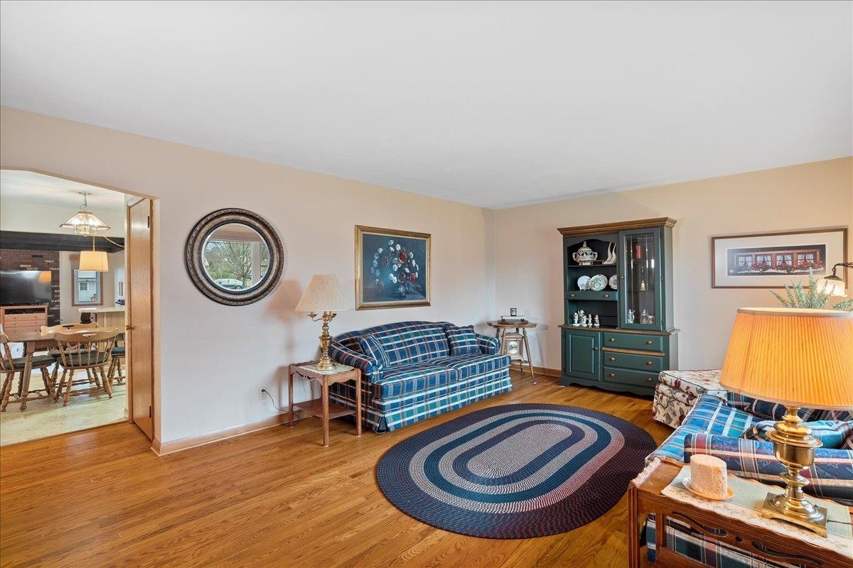1408 S HEMLOCK AVENUE, Marshfield, Wisconsin 54449, 4 Bedrooms Bedrooms, ,2 BathroomsBathrooms,Residential,For Sale,1408 S HEMLOCK AVENUE,22501894