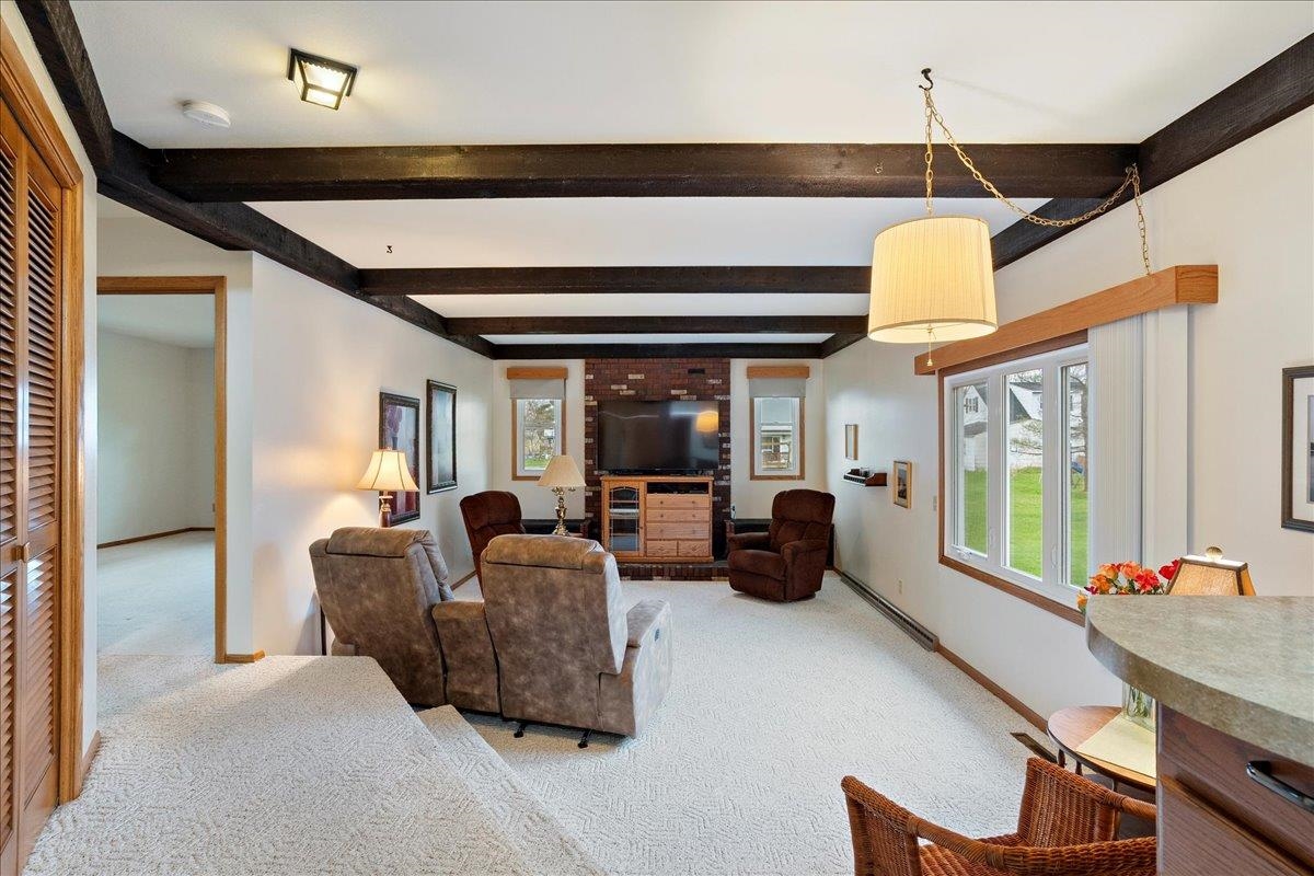 1408 S HEMLOCK AVENUE, Marshfield, Wisconsin 54449, 4 Bedrooms Bedrooms, ,2 BathroomsBathrooms,Residential,For Sale,1408 S HEMLOCK AVENUE,22501894