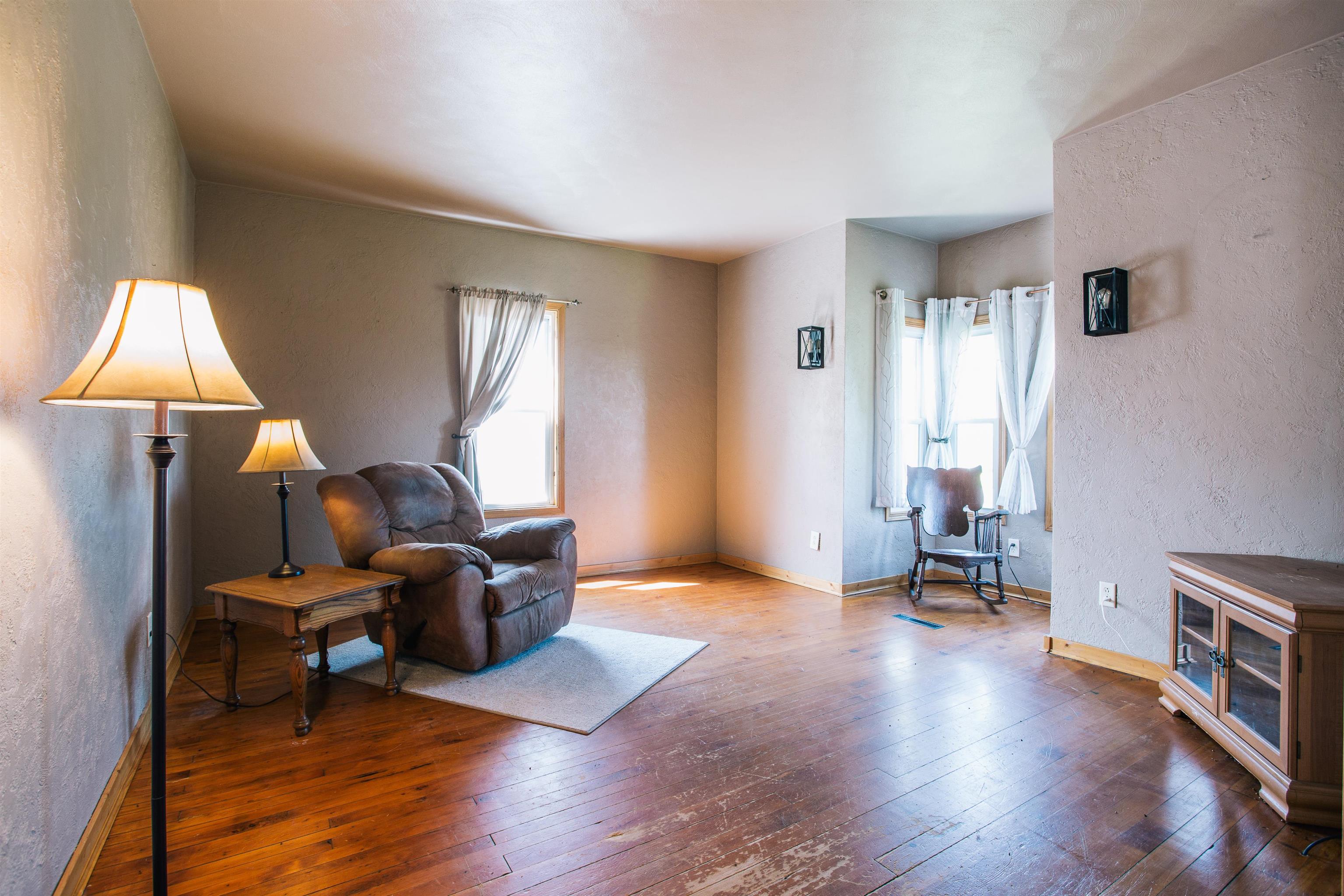 N6060 COUNTY ROAD K, Neillsville, Wisconsin 54456, 5 Bedrooms Bedrooms, ,2 BathroomsBathrooms,Residential,For Sale,N6060 COUNTY ROAD K,22501919