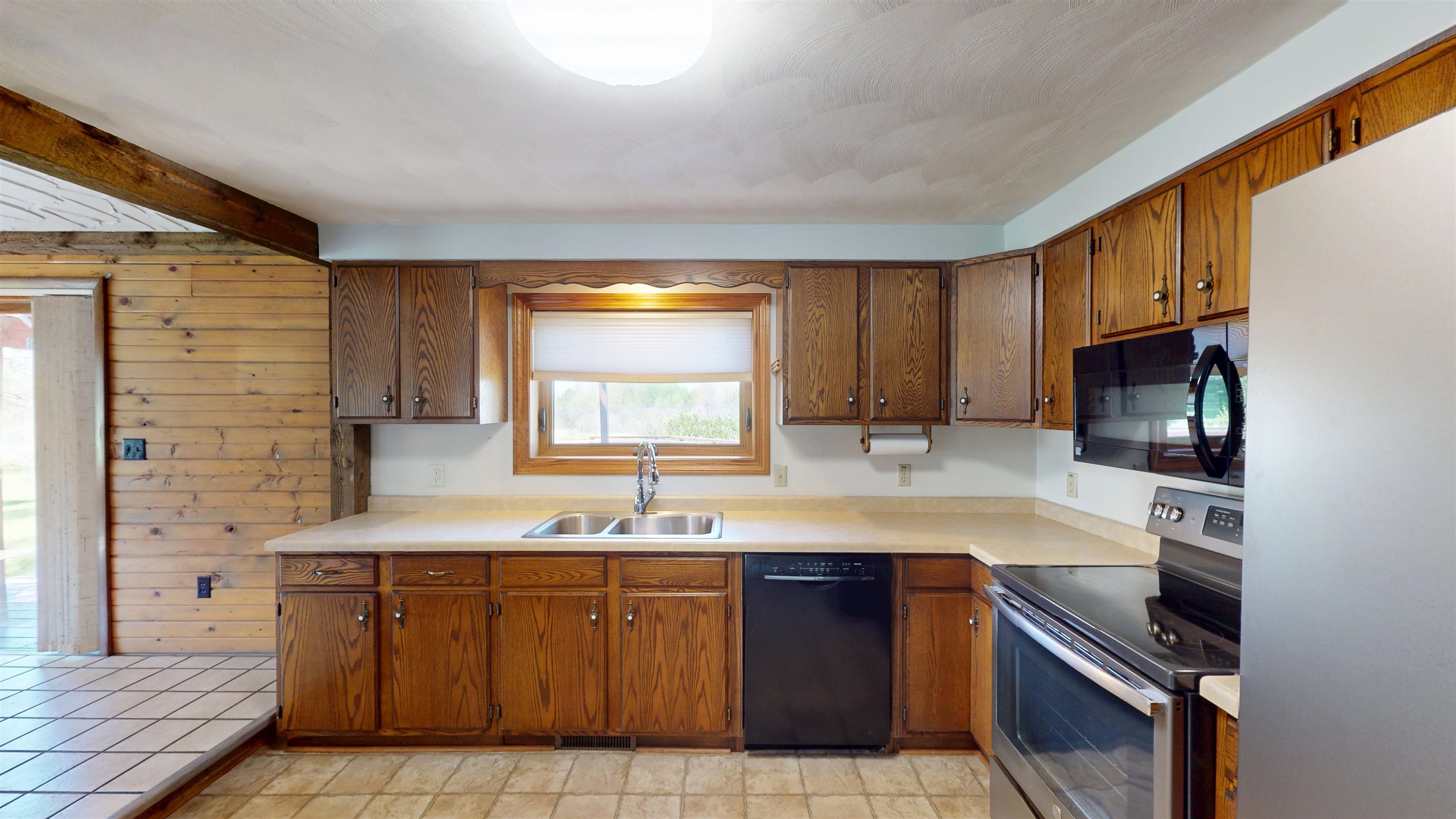 11867 LINCOLN AVENUE, Marshfield, Wisconsin 54449, 3 Bedrooms Bedrooms, ,3 BathroomsBathrooms,Residential,For Sale,11867 LINCOLN AVENUE,22501922
