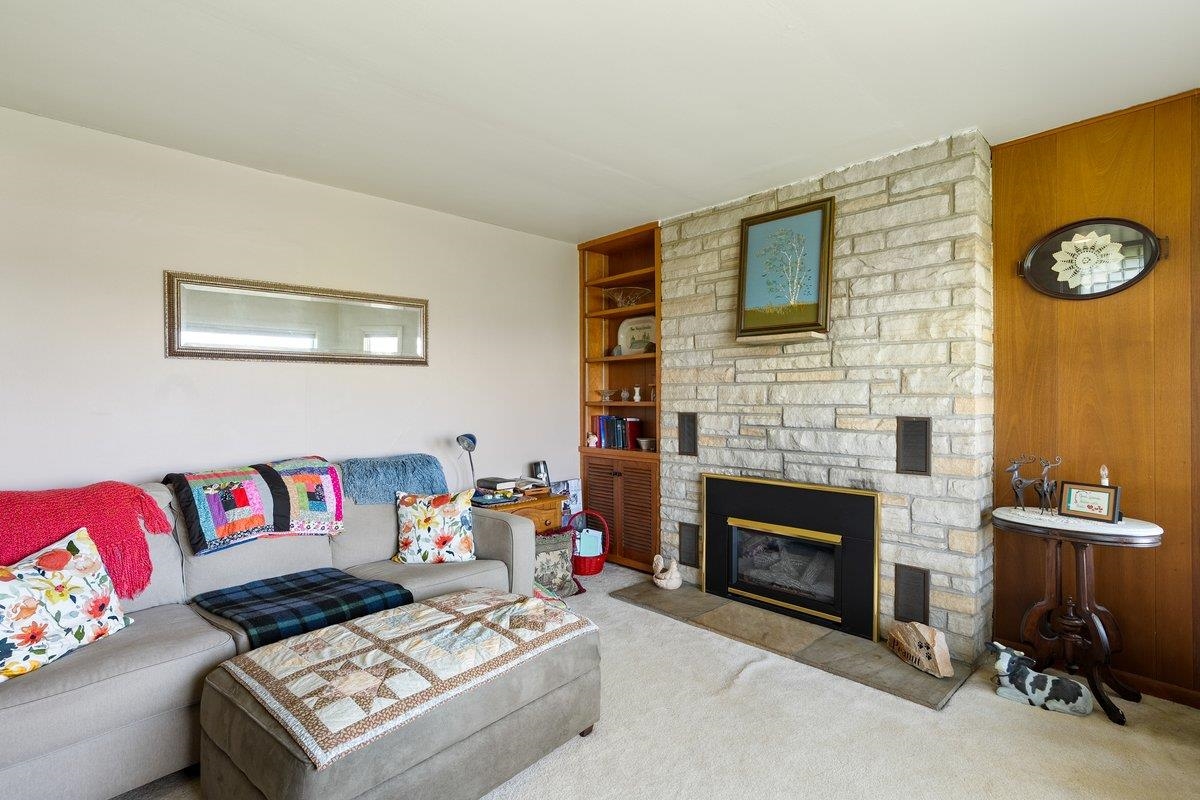 211515 DRAKE AVENUE, Stratford, Wisconsin 54484, 3 Bedrooms Bedrooms, ,2 BathroomsBathrooms,Residential,For Sale,211515 DRAKE AVENUE,22501950