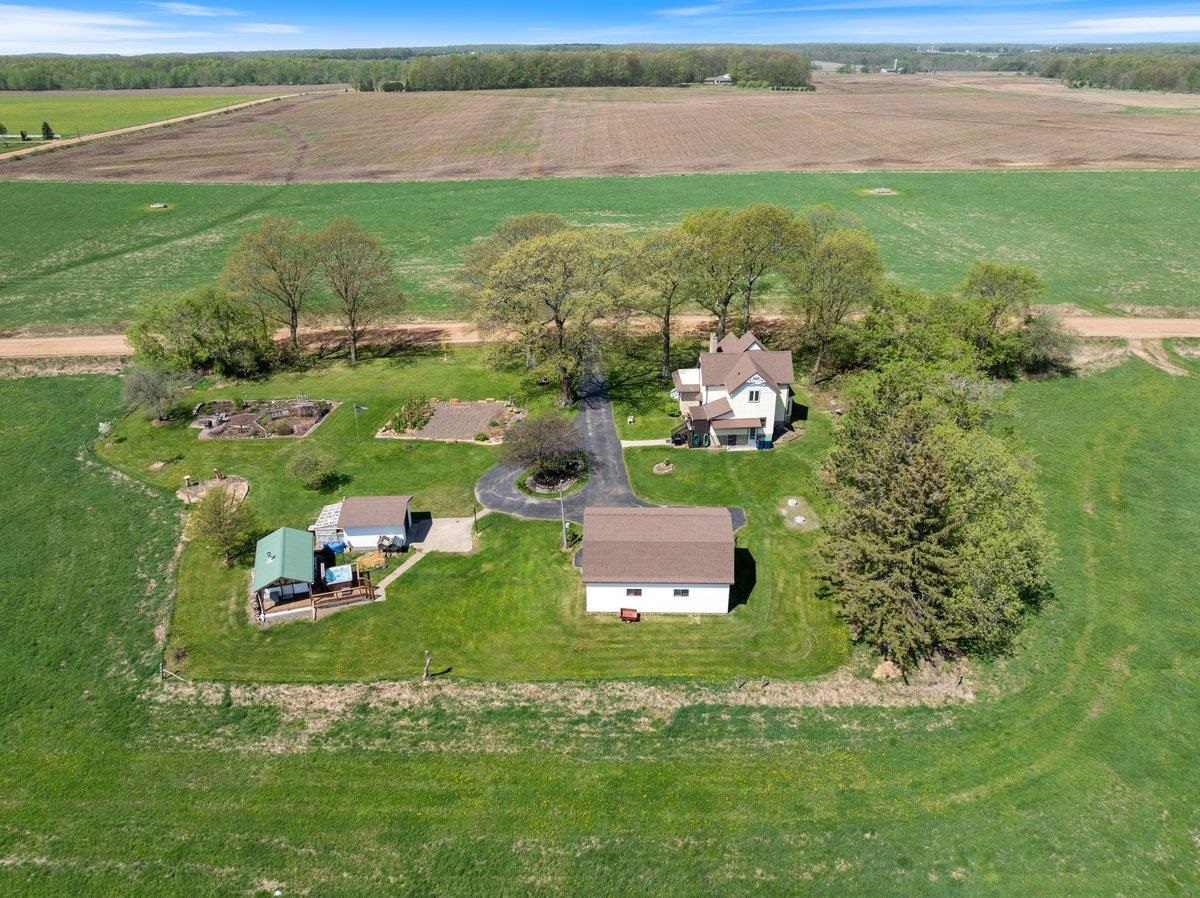 211515 DRAKE AVENUE, Stratford, Wisconsin 54484, 3 Bedrooms Bedrooms, ,2 BathroomsBathrooms,Residential,For Sale,211515 DRAKE AVENUE,22501950