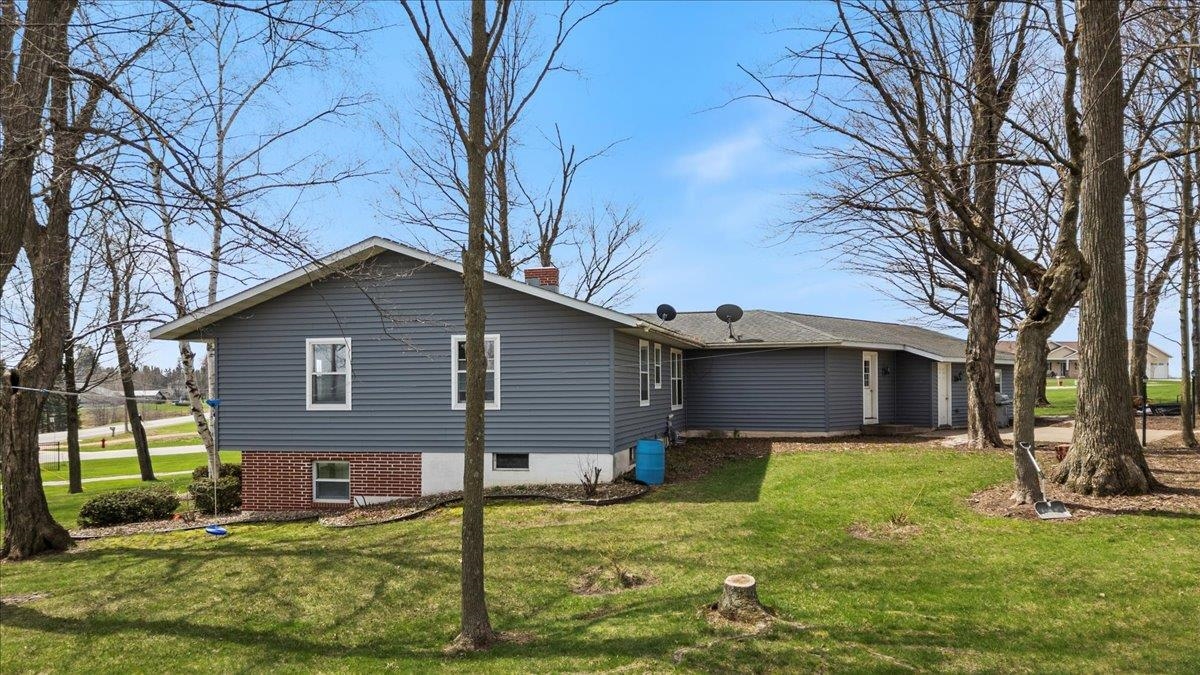 912 S 3RD AVENUE, Edgar, Wisconsin 54426, 4 Bedrooms Bedrooms, ,3 BathroomsBathrooms,Residential,For Sale,912 S 3RD AVENUE,22501967