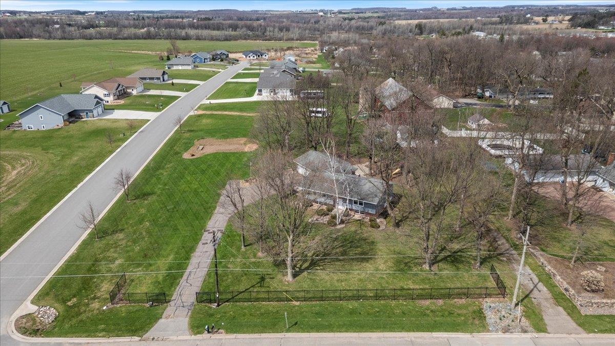 912 S 3RD AVENUE, Edgar, Wisconsin 54426, 4 Bedrooms Bedrooms, ,3 BathroomsBathrooms,Residential,For Sale,912 S 3RD AVENUE,22501967