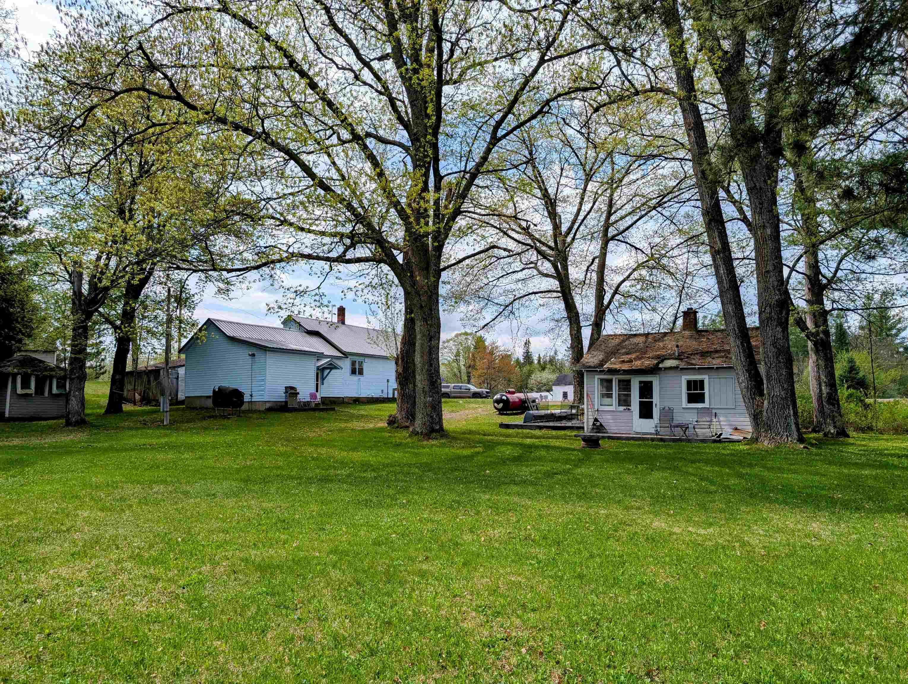 23674 HIGHWAY 13, Glidden, Wisconsin 54527, 2 Bedrooms Bedrooms, ,1 BathroomBathrooms,Residential,For Sale,23674 HIGHWAY 13,22501982
