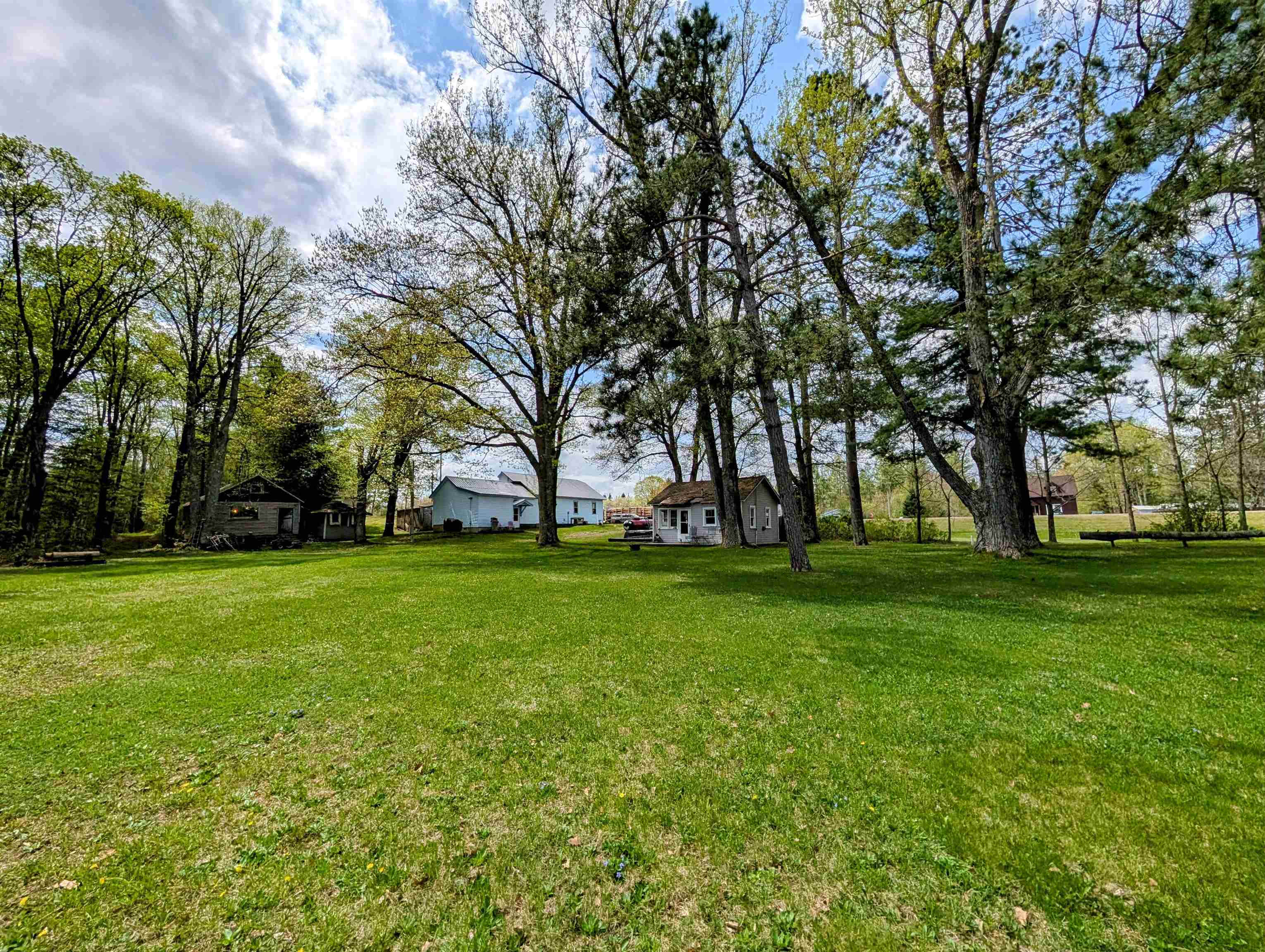 23674 HIGHWAY 13, Glidden, Wisconsin 54527, 2 Bedrooms Bedrooms, ,1 BathroomBathrooms,Residential,For Sale,23674 HIGHWAY 13,22501982