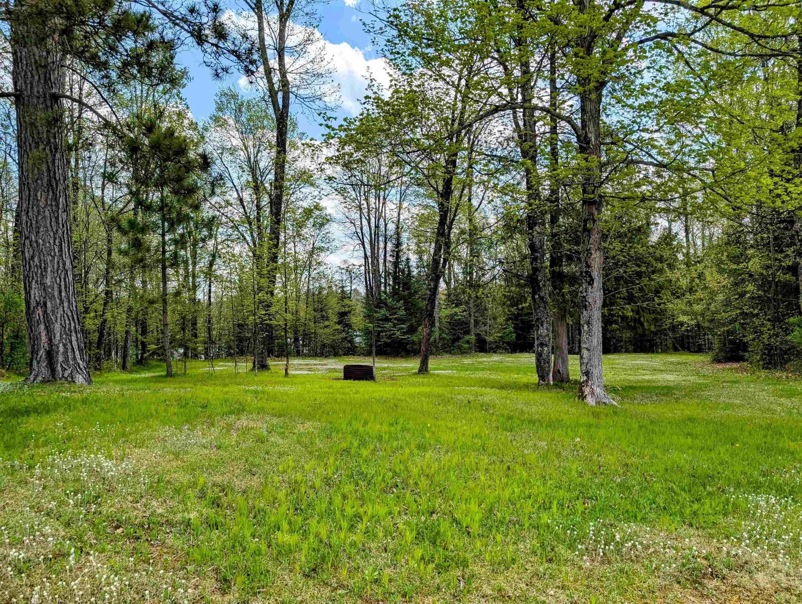 23674 HIGHWAY 13, Glidden, Wisconsin 54527, 2 Bedrooms Bedrooms, ,1 BathroomBathrooms,Residential,For Sale,23674 HIGHWAY 13,22501982