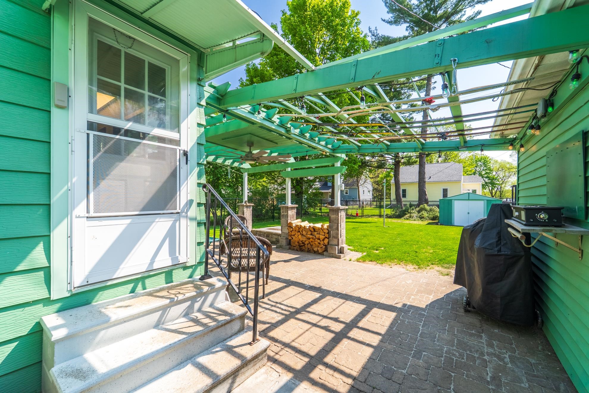 1237 S 6TH AVENUE, Wausau, Wisconsin 54401, 2 Bedrooms Bedrooms, ,2 BathroomsBathrooms,Residential,For Sale,1237 S 6TH AVENUE,22501984