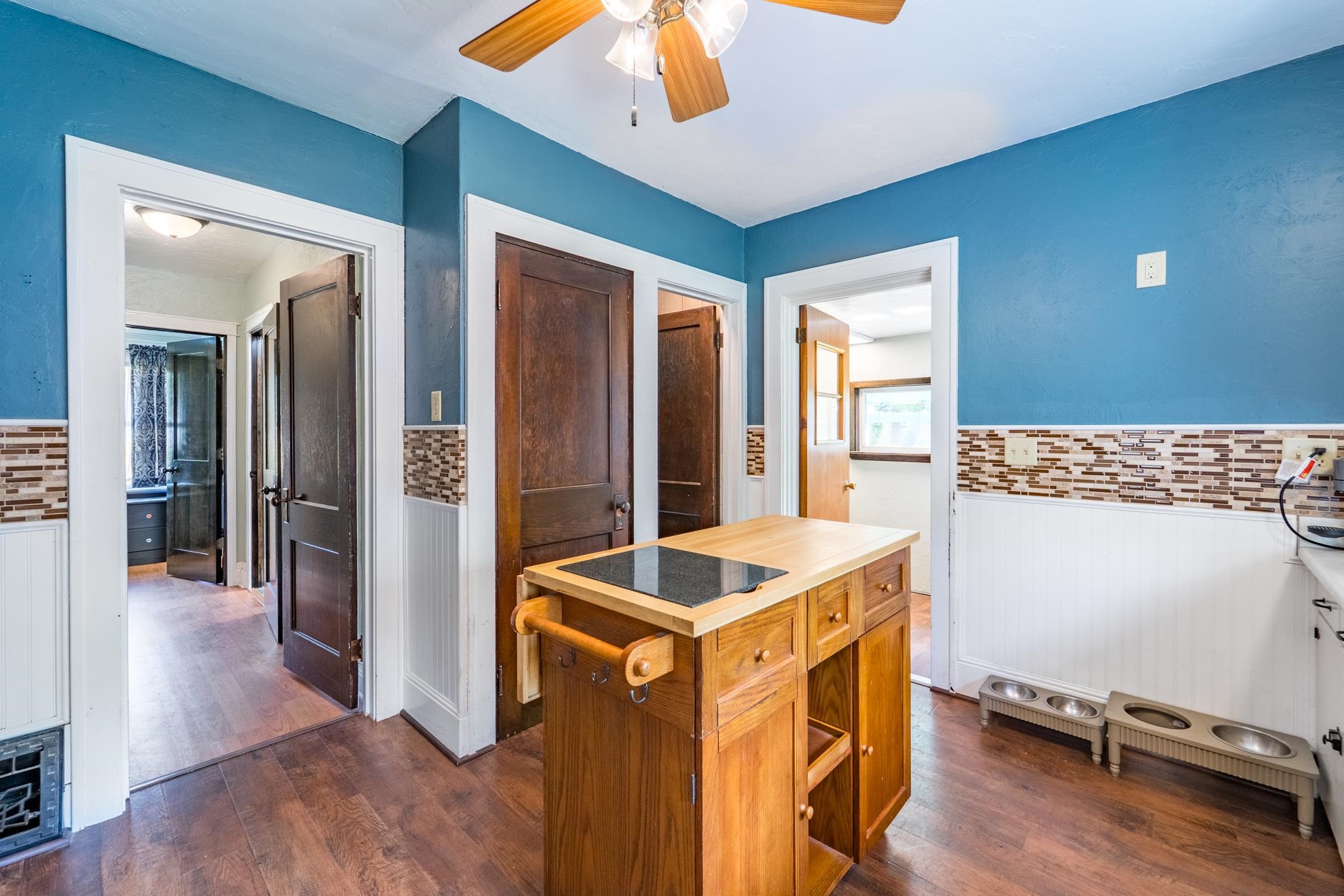 1237 S 6TH AVENUE, Wausau, Wisconsin 54401, 2 Bedrooms Bedrooms, ,2 BathroomsBathrooms,Residential,For Sale,1237 S 6TH AVENUE,22501984
