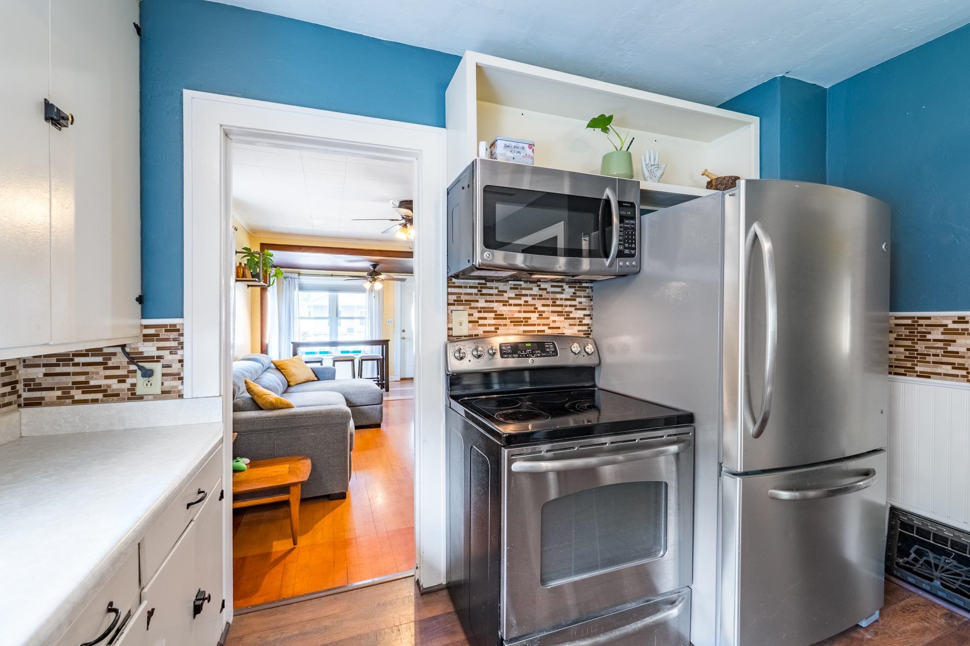 1237 S 6TH AVENUE, Wausau, Wisconsin 54401, 2 Bedrooms Bedrooms, ,2 BathroomsBathrooms,Residential,For Sale,1237 S 6TH AVENUE,22501984