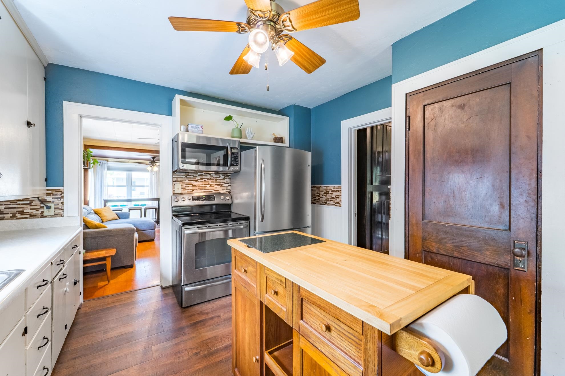 1237 S 6TH AVENUE, Wausau, Wisconsin 54401, 2 Bedrooms Bedrooms, ,2 BathroomsBathrooms,Residential,For Sale,1237 S 6TH AVENUE,22501984