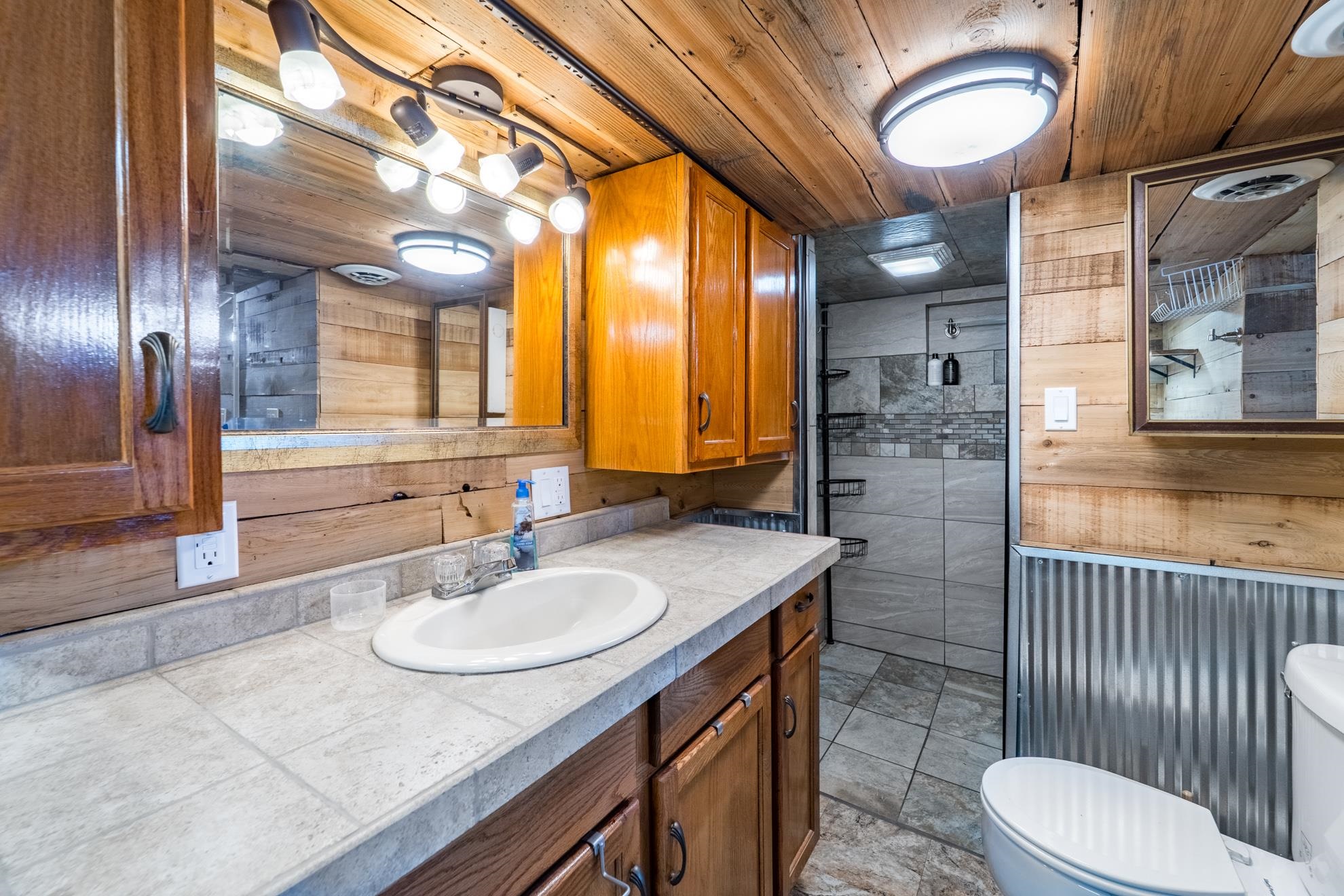 1237 S 6TH AVENUE, Wausau, Wisconsin 54401, 2 Bedrooms Bedrooms, ,2 BathroomsBathrooms,Residential,For Sale,1237 S 6TH AVENUE,22501984