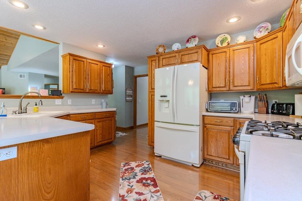 165657 WESTON AVENUE, Ringle, Wisconsin 54471, 3 Bedrooms Bedrooms, ,3 BathroomsBathrooms,Residential,For Sale,165657 WESTON AVENUE,22501991