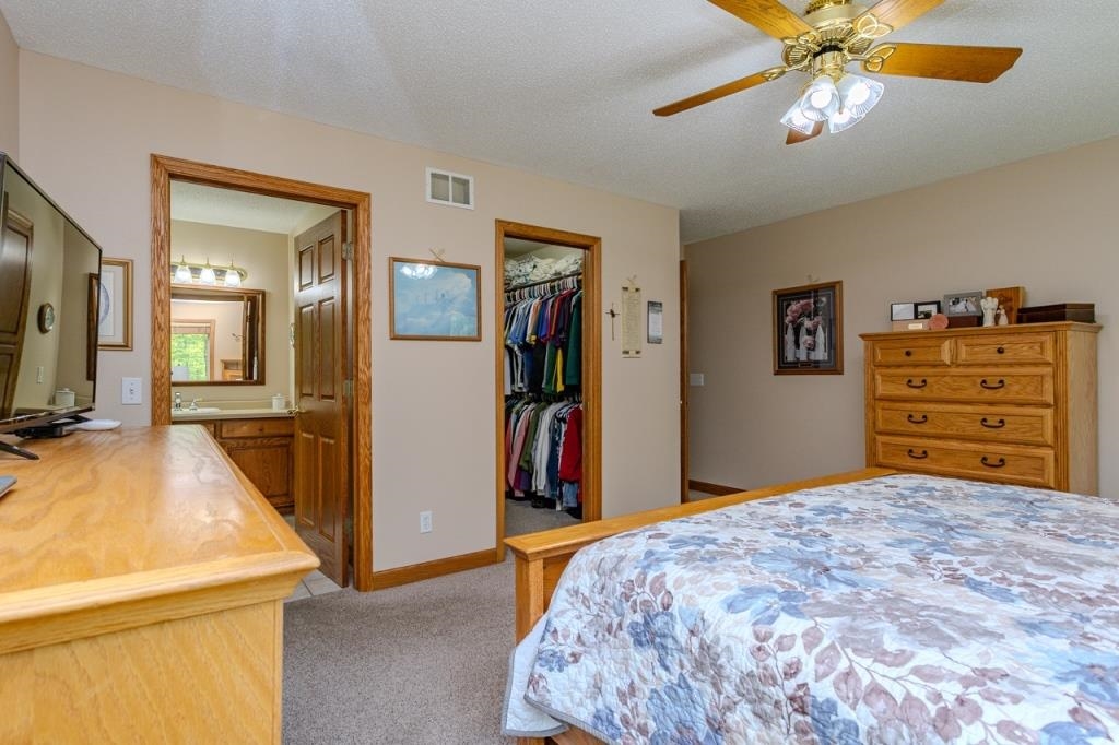 165657 WESTON AVENUE, Ringle, Wisconsin 54471, 3 Bedrooms Bedrooms, ,3 BathroomsBathrooms,Residential,For Sale,165657 WESTON AVENUE,22501991