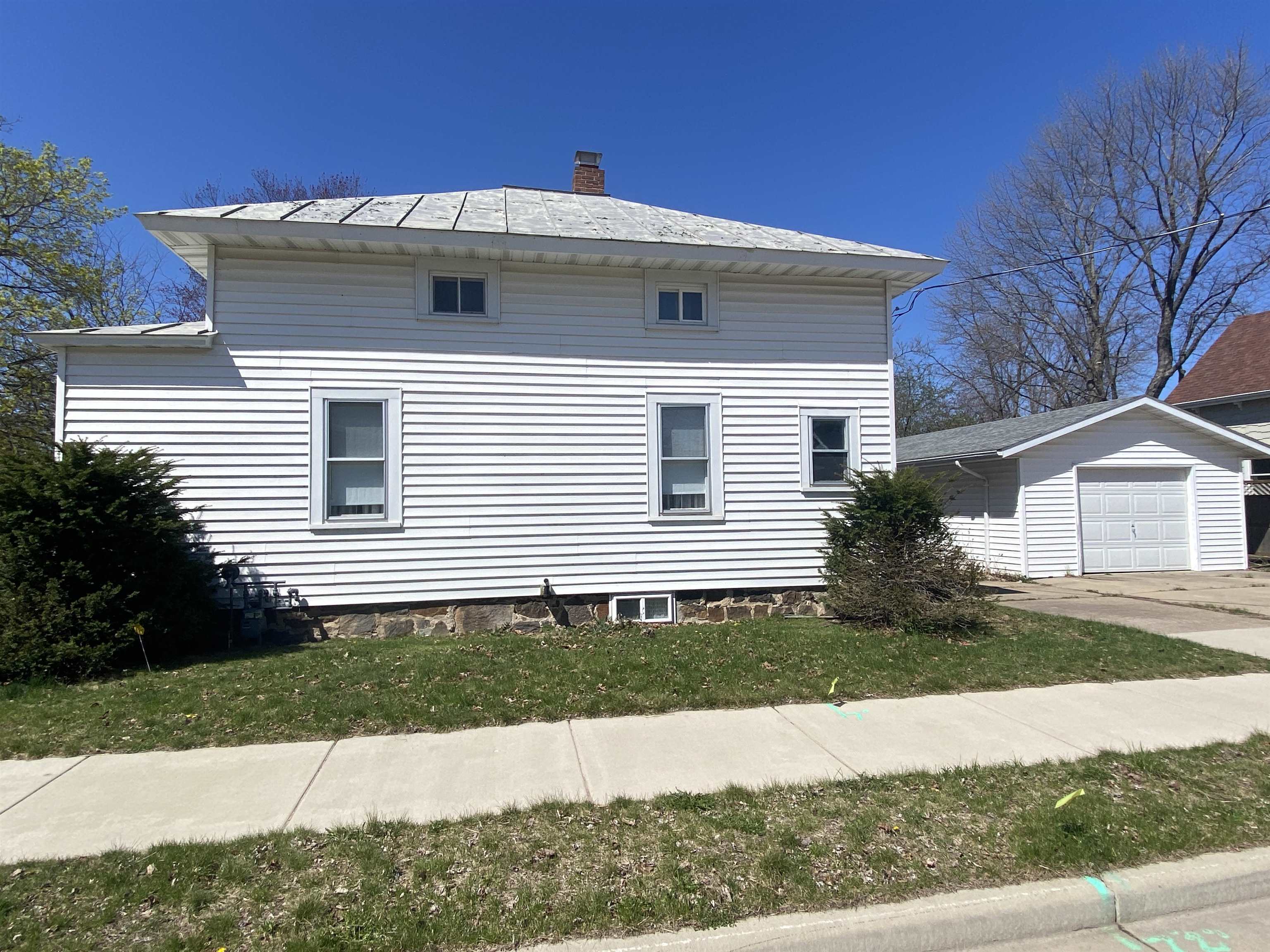 1026 FOURTH AVENUE, Stevens Point, Wisconsin 54481, 3 Bedrooms Bedrooms, ,2 BathroomsBathrooms,Residential,For Sale,1026 FOURTH AVENUE,22501994
