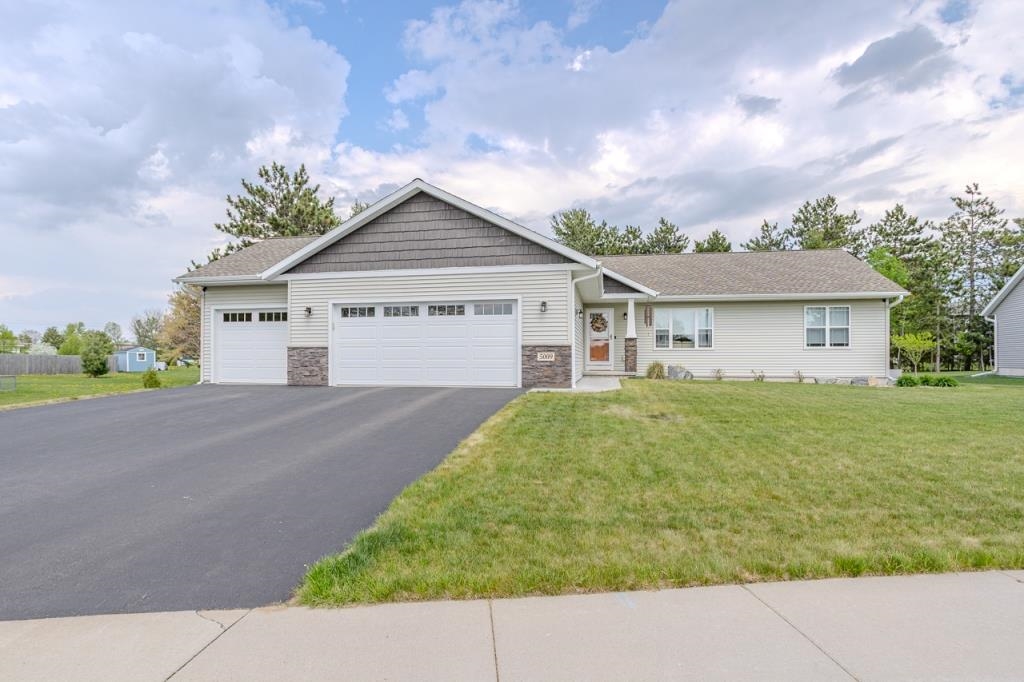 5009 QUIRT-SANN DRIVE, Weston, Wisconsin 54476, 4 Bedrooms Bedrooms, ,2 BathroomsBathrooms,Residential,For Sale,5009 QUIRT-SANN DRIVE,22501995
