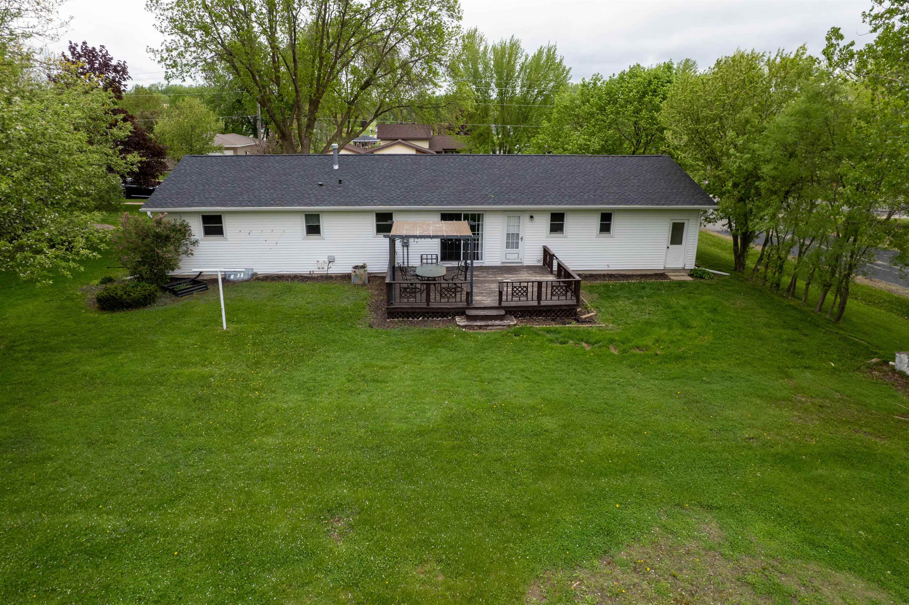 1100 W 17TH STREET, Marshfield, Wisconsin 54449, 3 Bedrooms Bedrooms, ,1 BathroomBathrooms,Residential,For Sale,1100 W 17TH STREET,22502002