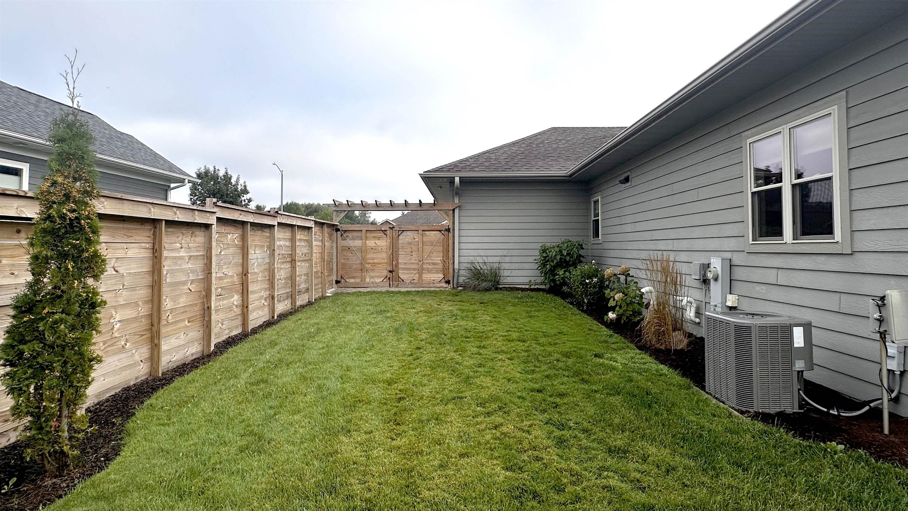 1524 E 20TH STREET, Marshfield, Wisconsin 54449, 4 Bedrooms Bedrooms, ,3 BathroomsBathrooms,Residential,For Sale,1524 E 20TH STREET,22502004
