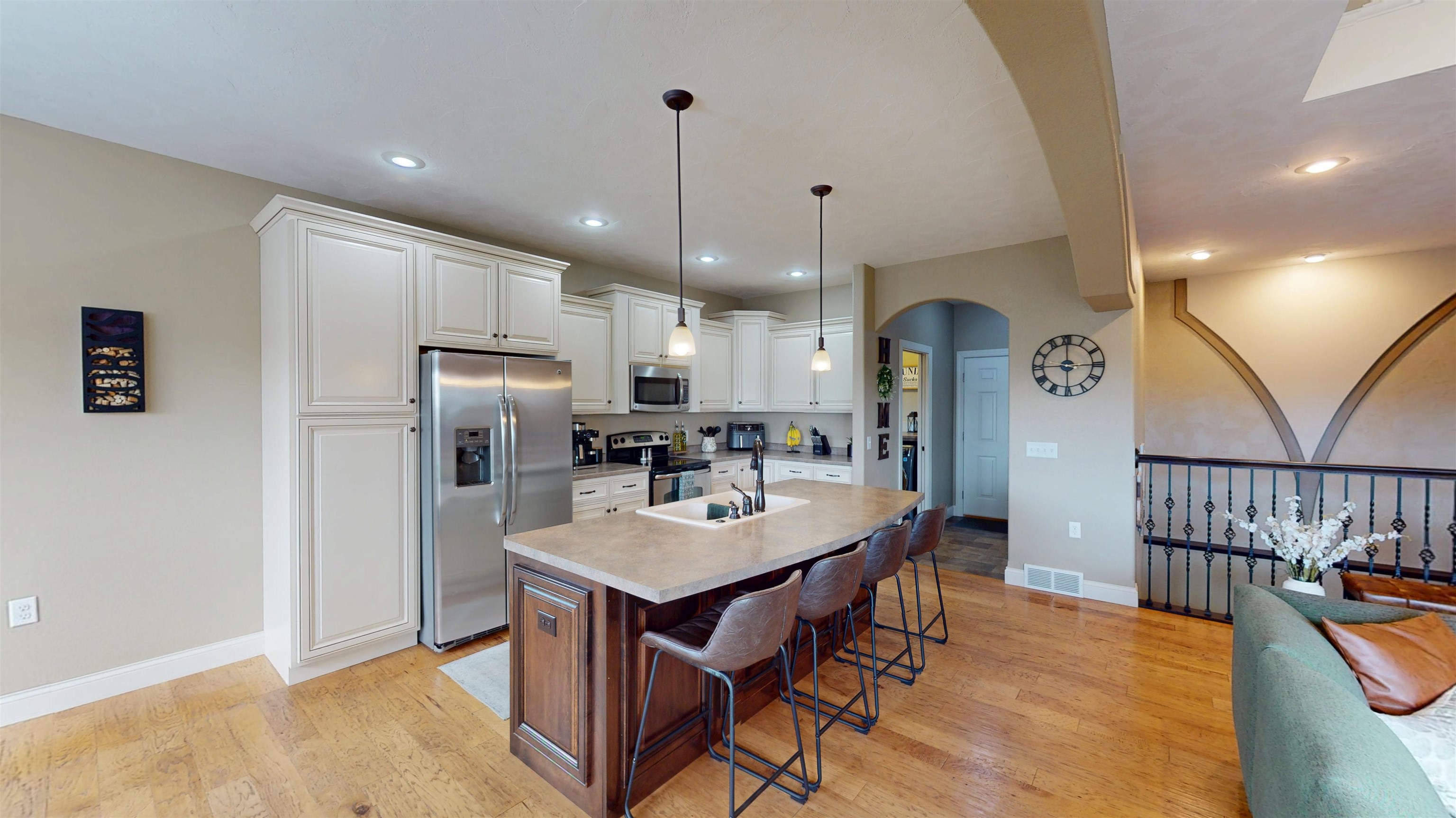 1524 E 20TH STREET, Marshfield, Wisconsin 54449, 4 Bedrooms Bedrooms, ,3 BathroomsBathrooms,Residential,For Sale,1524 E 20TH STREET,22502004