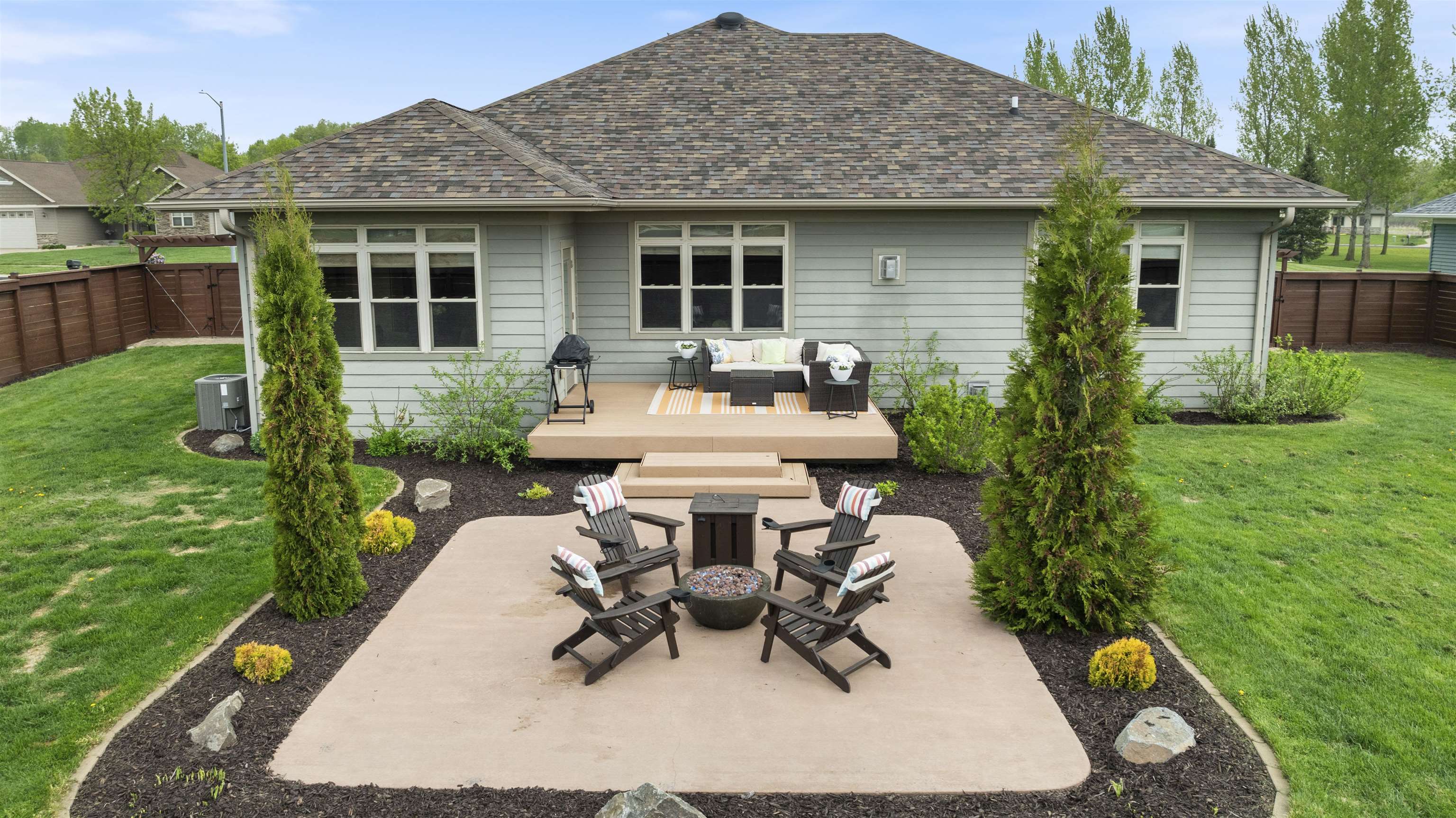 1524 E 20TH STREET, Marshfield, Wisconsin 54449, 4 Bedrooms Bedrooms, ,3 BathroomsBathrooms,Residential,For Sale,1524 E 20TH STREET,22502004