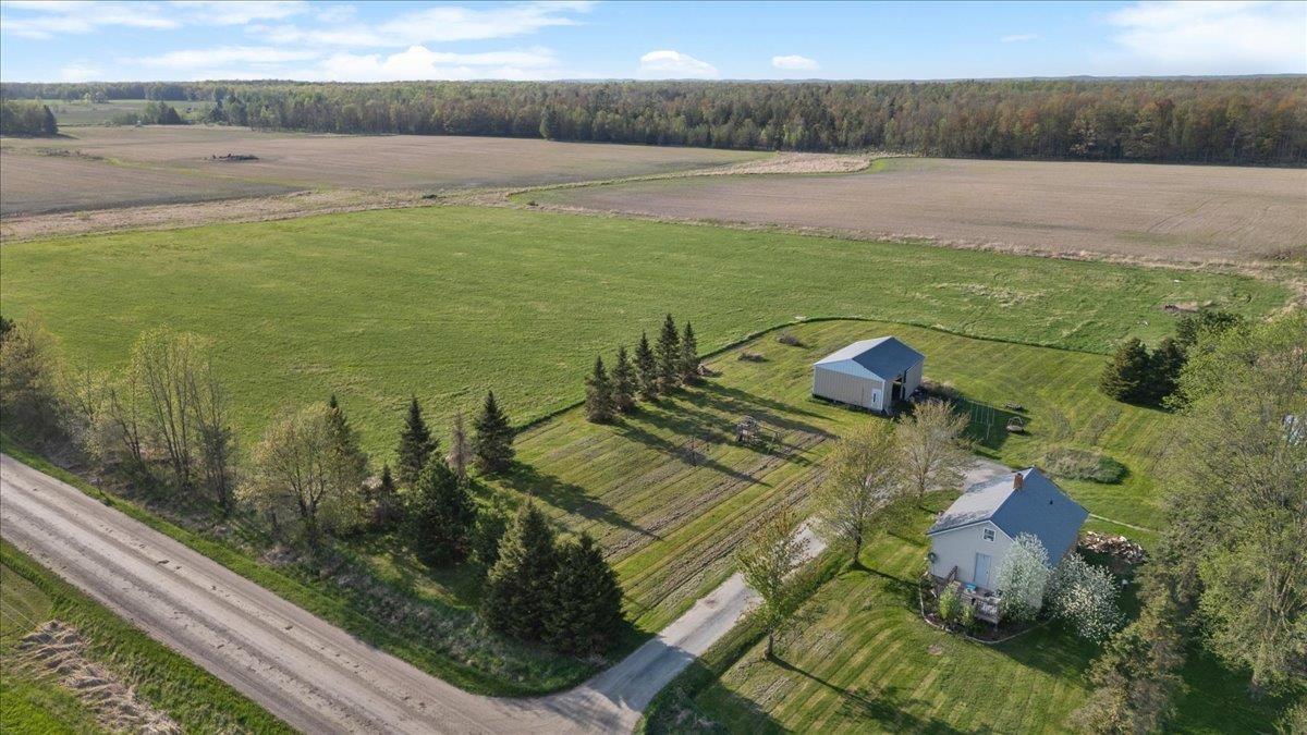 W9020 APPLE AVENUE, Medford, Wisconsin 54451, 3 Bedrooms Bedrooms, ,1 BathroomBathrooms,Residential,For Sale,W9020 APPLE AVENUE,22502008