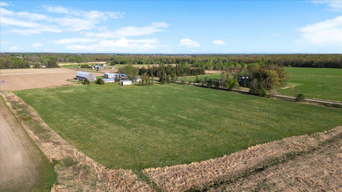 W9020 APPLE AVENUE, Medford, Wisconsin 54451, 3 Bedrooms Bedrooms, ,1 BathroomBathrooms,Residential,For Sale,W9020 APPLE AVENUE,22502008