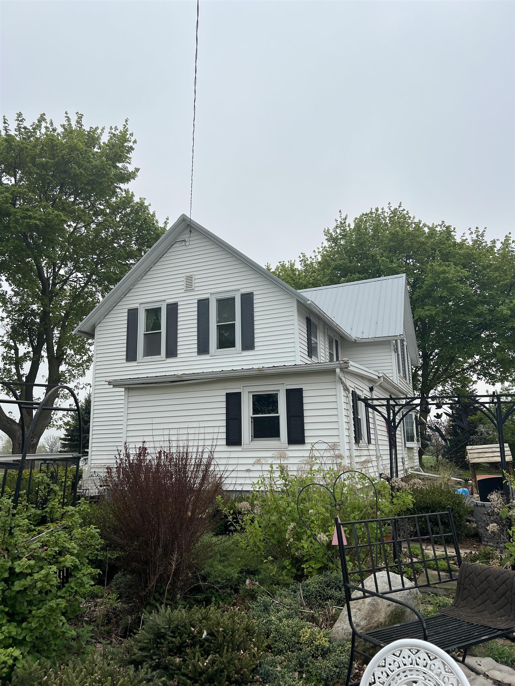 1954 ELM DRIVE, WEST BEND, Wisconsin 53095, 3 Bedrooms Bedrooms, ,2 BathroomsBathrooms,Residential,For Sale,1954 ELM DRIVE,22502012