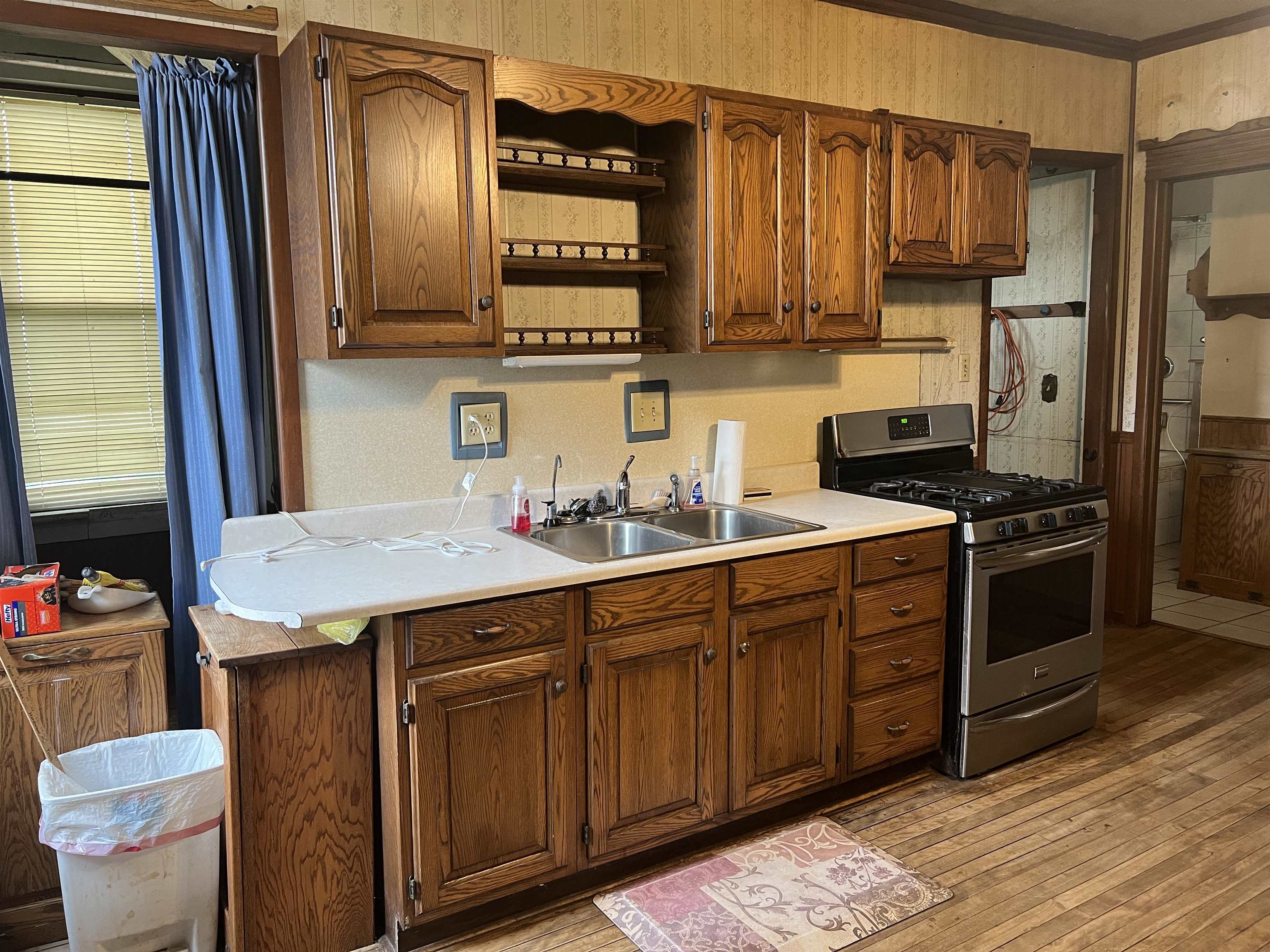 1954 ELM DRIVE, WEST BEND, Wisconsin 53095, 3 Bedrooms Bedrooms, ,2 BathroomsBathrooms,Residential,For Sale,1954 ELM DRIVE,22502012