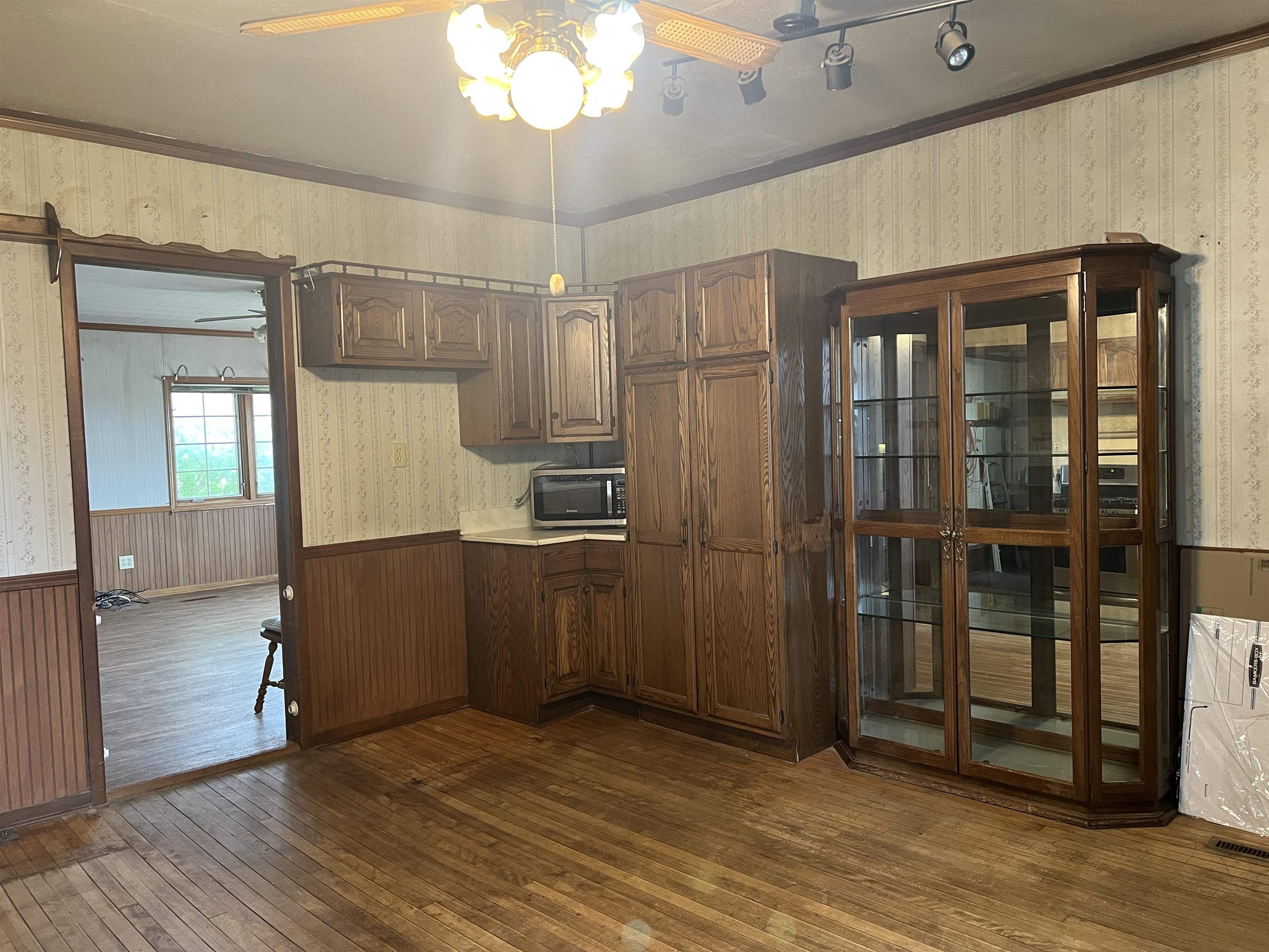 1954 ELM DRIVE, WEST BEND, Wisconsin 53095, 3 Bedrooms Bedrooms, ,2 BathroomsBathrooms,Residential,For Sale,1954 ELM DRIVE,22502012