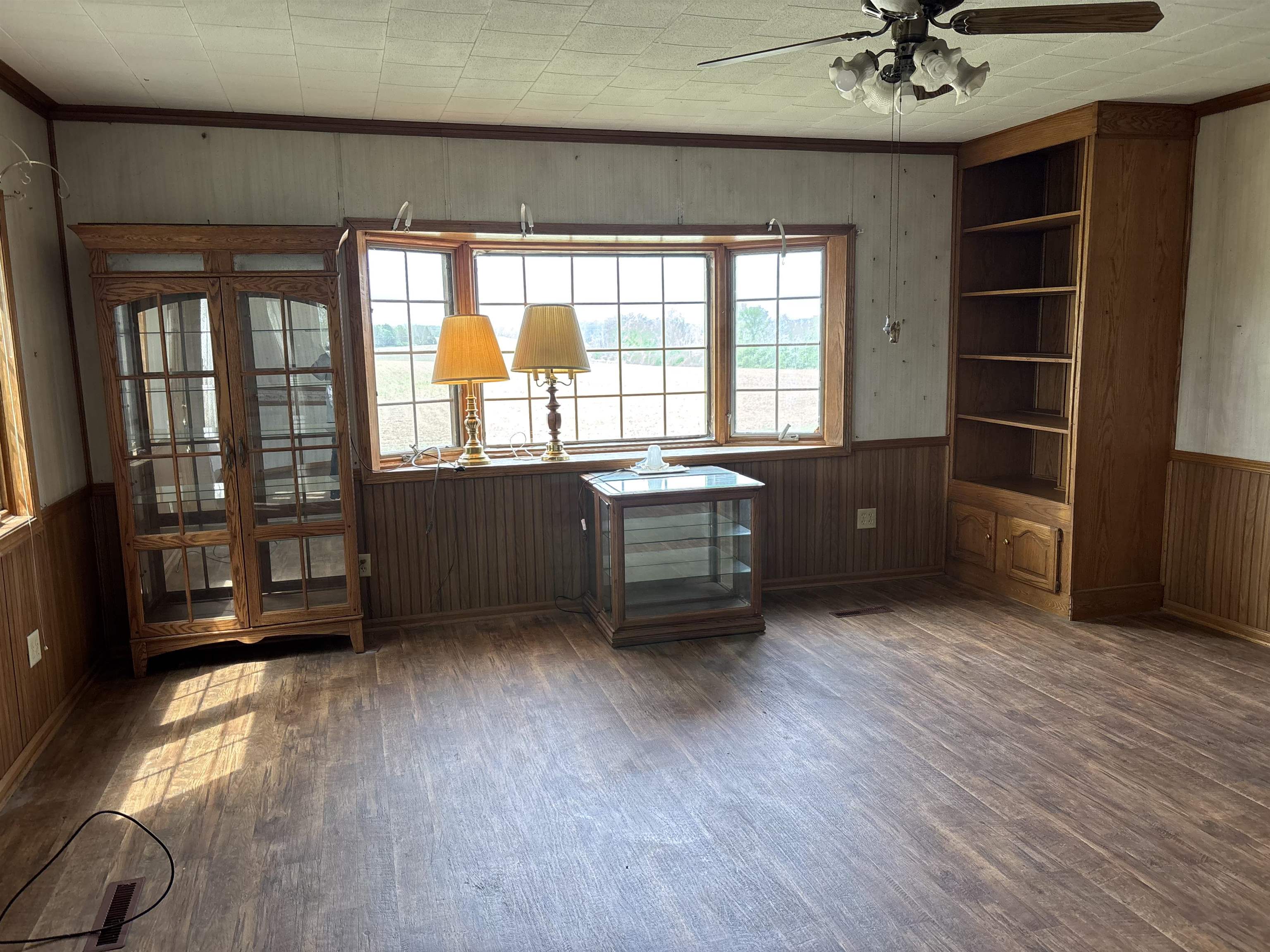 1954 ELM DRIVE, WEST BEND, Wisconsin 53095, 3 Bedrooms Bedrooms, ,2 BathroomsBathrooms,Residential,For Sale,1954 ELM DRIVE,22502012