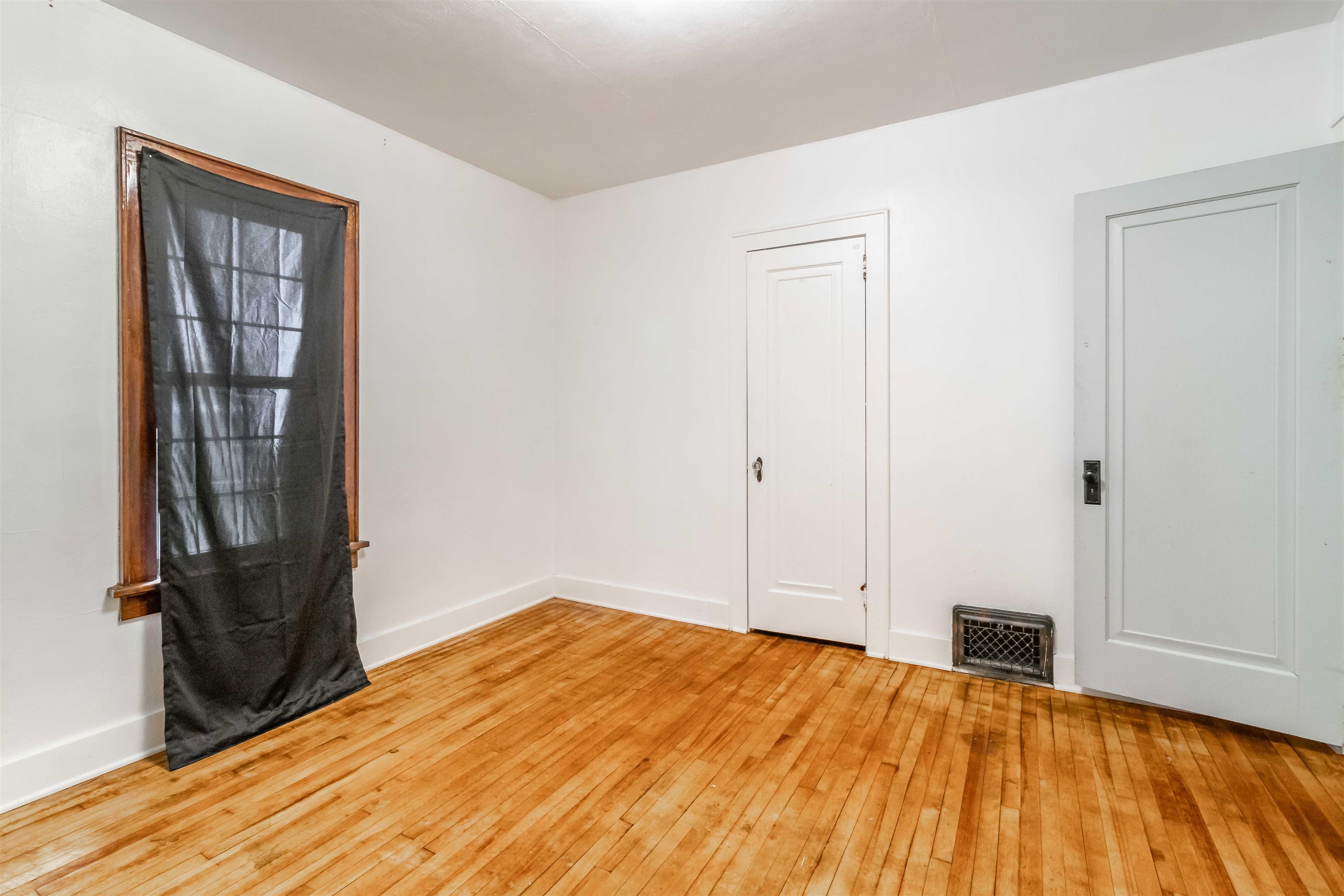 1225 FRANKLIN STREET, Stevens Point, Wisconsin 54481, 3 Bedrooms Bedrooms, ,1 BathroomBathrooms,Multi-family,For Sale,1225 FRANKLIN STREET,22502014