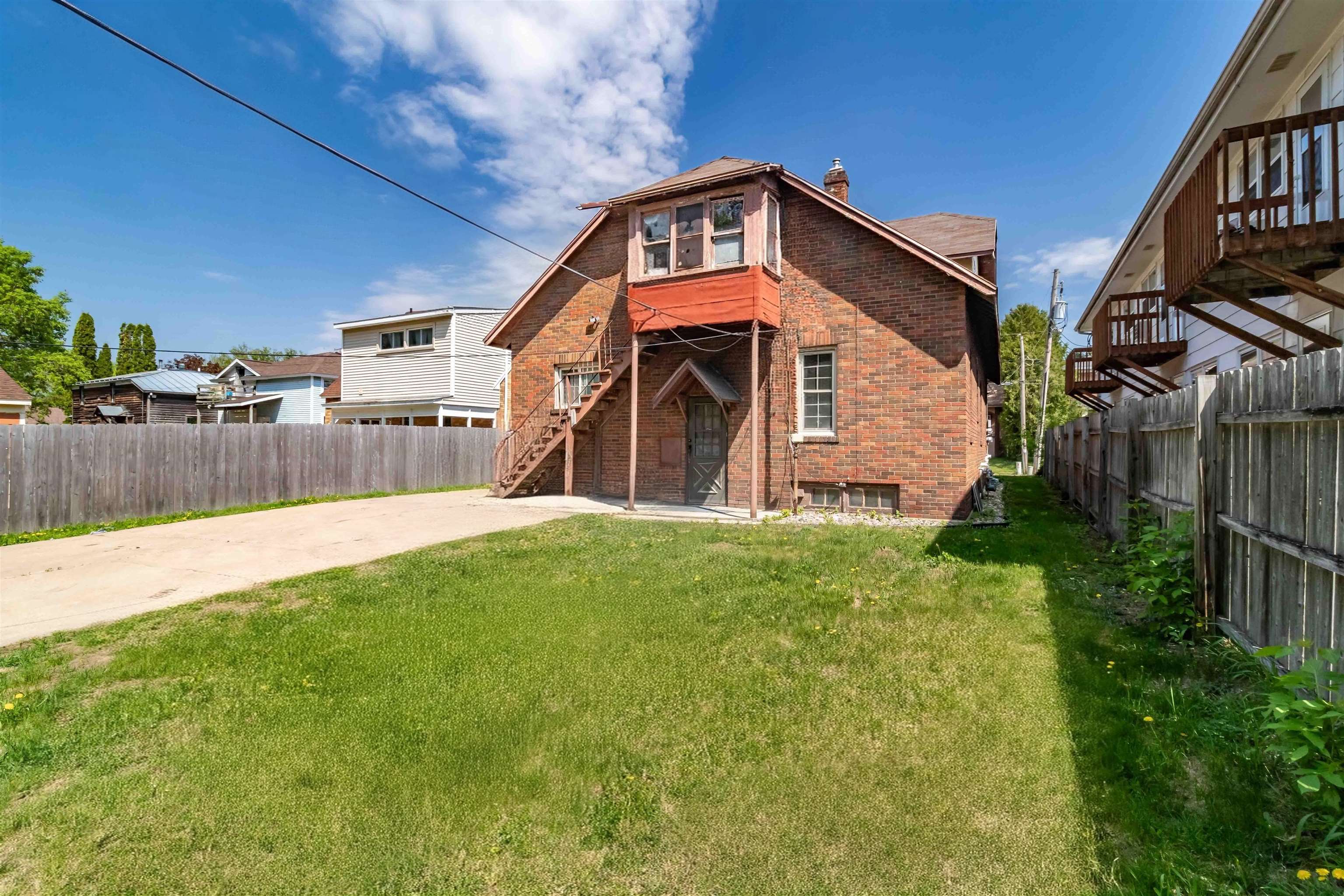 1225 FRANKLIN STREET, Stevens Point, Wisconsin 54481, 3 Bedrooms Bedrooms, ,1 BathroomBathrooms,Multi-family,For Sale,1225 FRANKLIN STREET,22502014