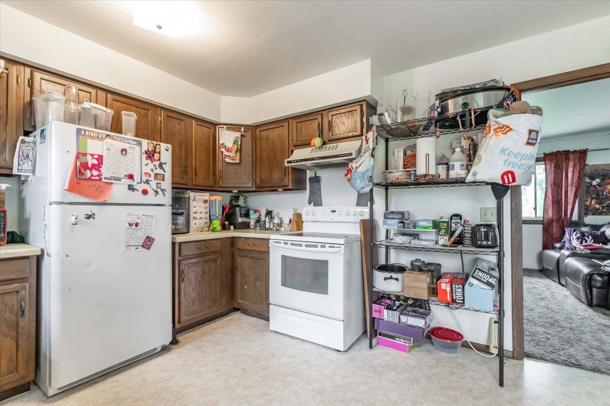 2220 16TH STREET SOUTH, Wisconsin Rapids, Wisconsin 54494, 2 Bedrooms Bedrooms, ,1.5 BathroomsBathrooms,Multi-family,For Sale,2220 16TH STREET SOUTH,22502016