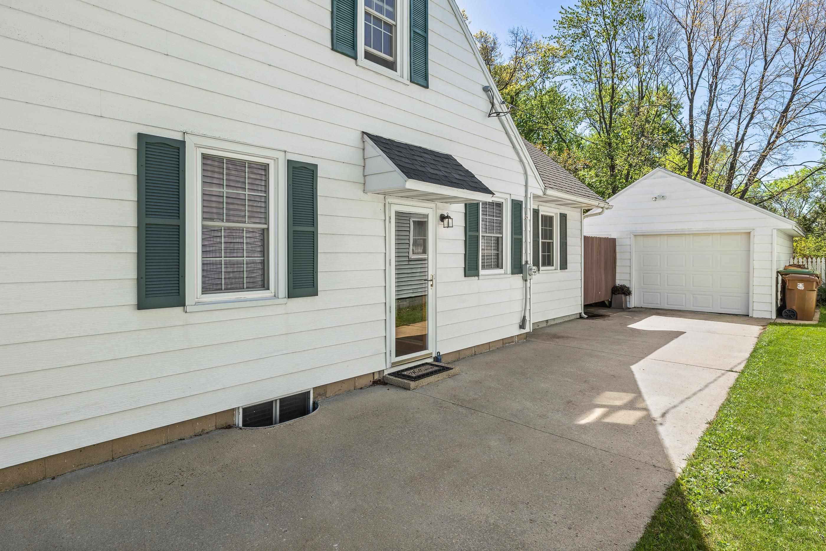 3125 JEFFERSON STREET, Stevens Point, Wisconsin 54481, 3 Bedrooms Bedrooms, ,2 BathroomsBathrooms,Residential,For Sale,3125 JEFFERSON STREET,22502018