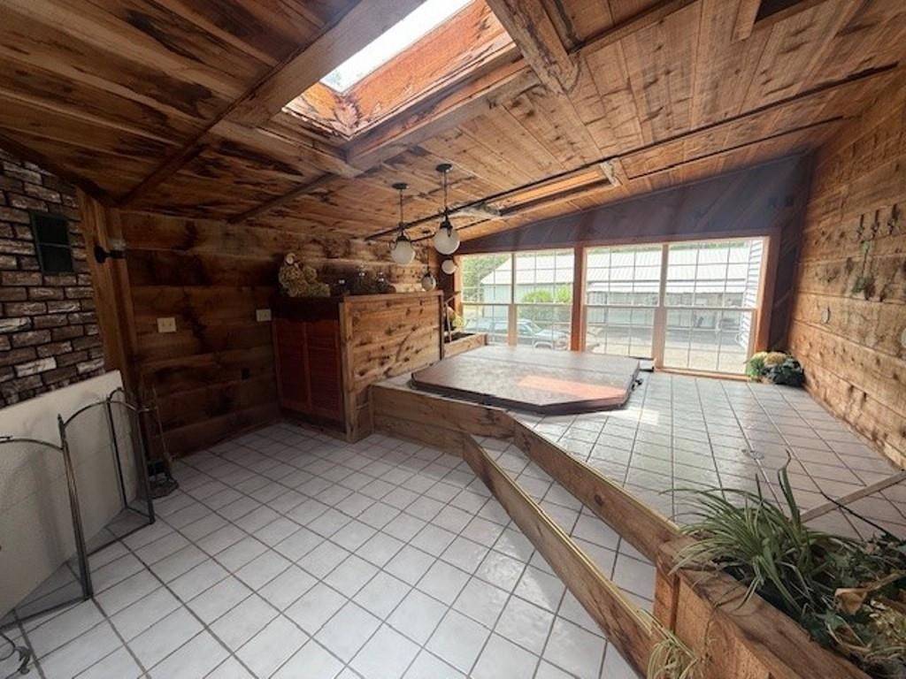 228227 COUNTY ROAD Y, Birnamwood, Wisconsin 54414, 4 Bedrooms Bedrooms, ,2 BathroomsBathrooms,Residential,For Sale,228227 COUNTY ROAD Y,22502026