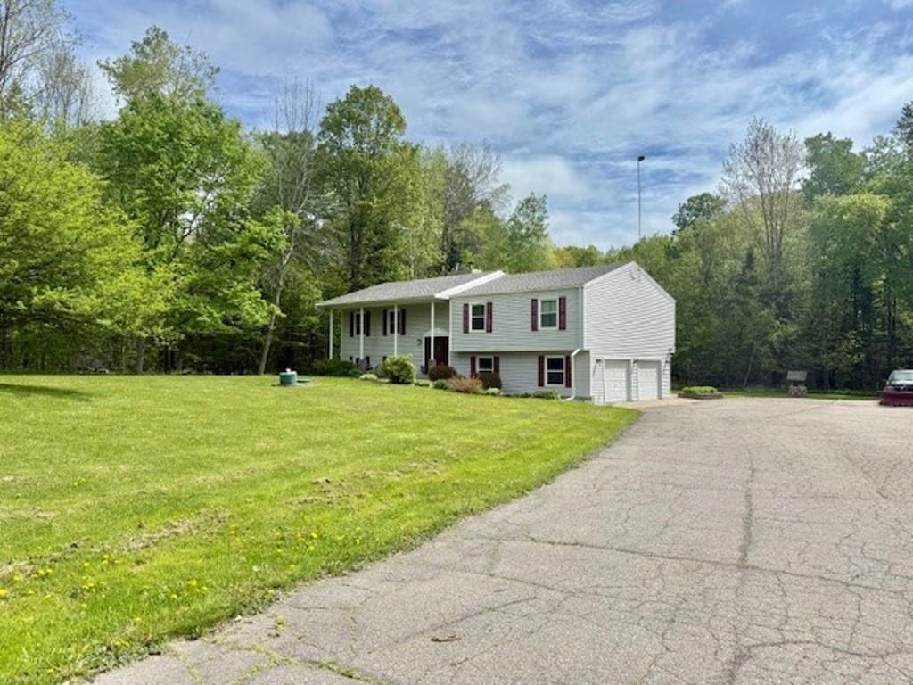 228227 COUNTY ROAD Y, Birnamwood, Wisconsin 54414, 4 Bedrooms Bedrooms, ,2 BathroomsBathrooms,Residential,For Sale,228227 COUNTY ROAD Y,22502026