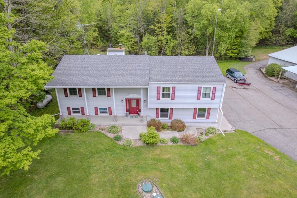228227 COUNTY ROAD Y, Birnamwood, Wisconsin 54414, 4 Bedrooms Bedrooms, ,2 BathroomsBathrooms,Residential,For Sale,228227 COUNTY ROAD Y,22502026