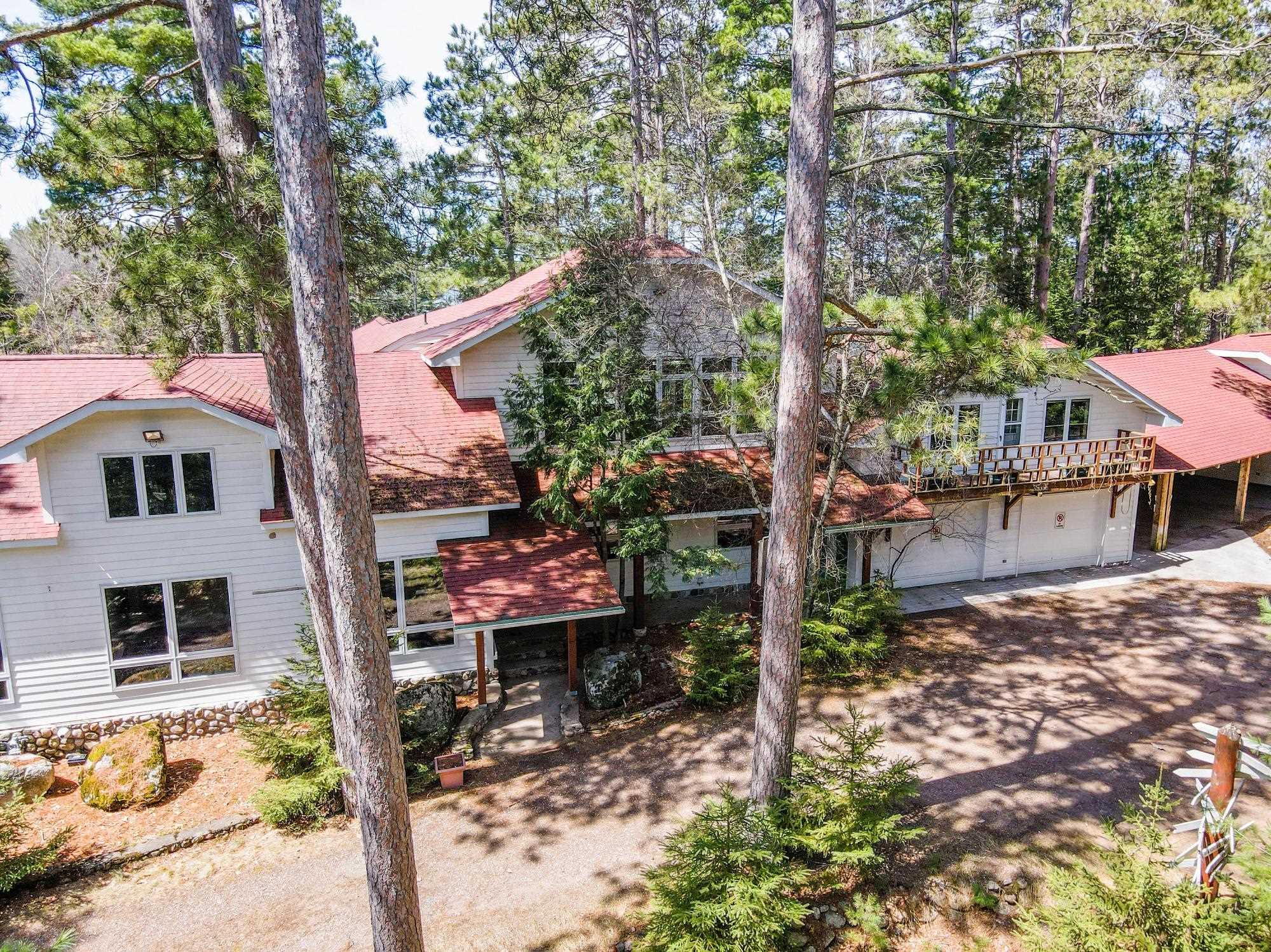 8395 WOOLPY DRIVE, Minocqua, Wisconsin 54548, 5 Bedrooms Bedrooms, ,4 BathroomsBathrooms,Residential,For Sale,8395 WOOLPY DRIVE,22502030