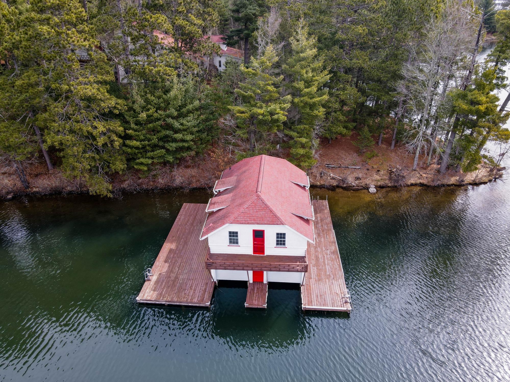 8395 WOOLPY DRIVE, Minocqua, Wisconsin 54548, 5 Bedrooms Bedrooms, ,4 BathroomsBathrooms,Residential,For Sale,8395 WOOLPY DRIVE,22502030
