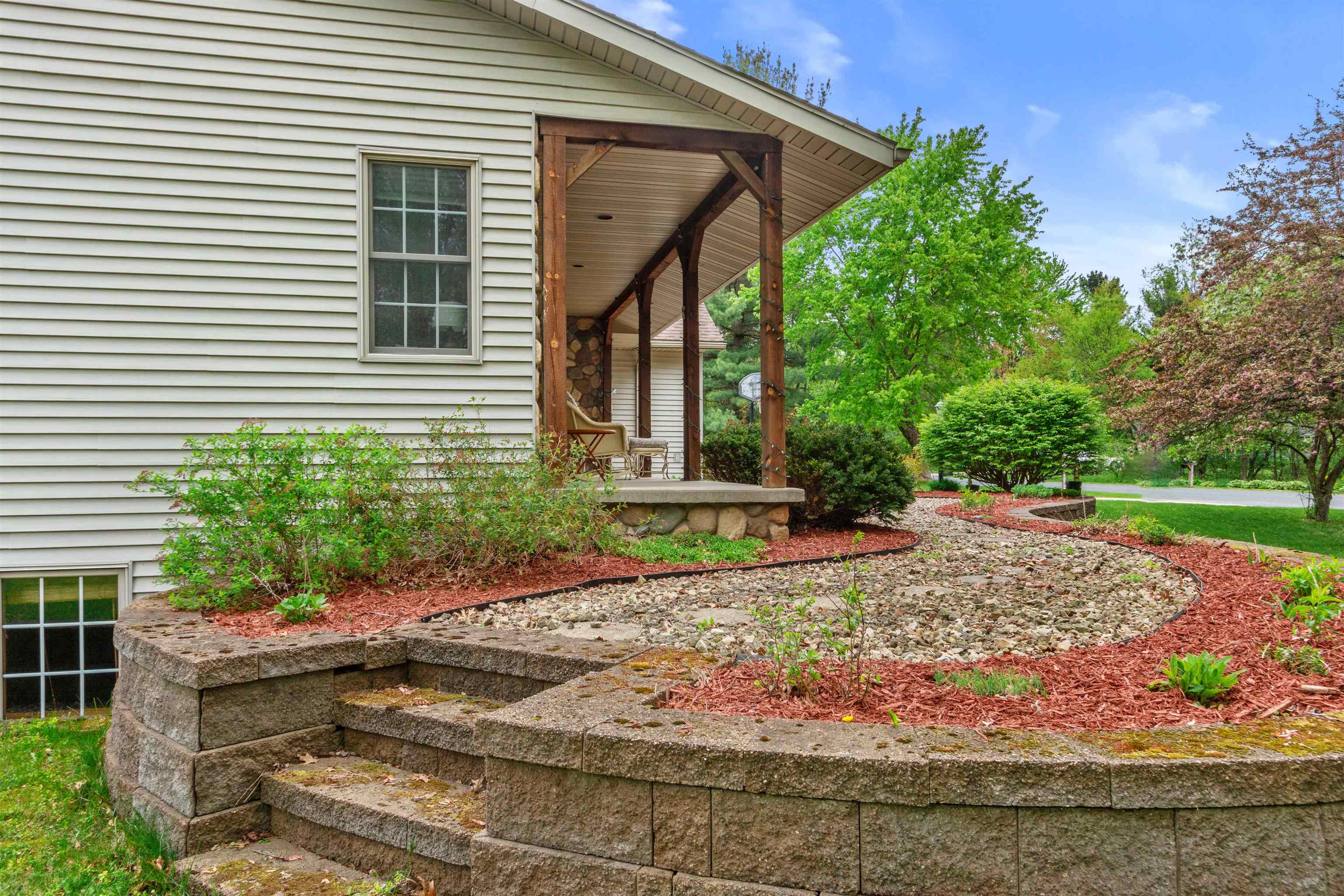 3976 Lindstrom Lane