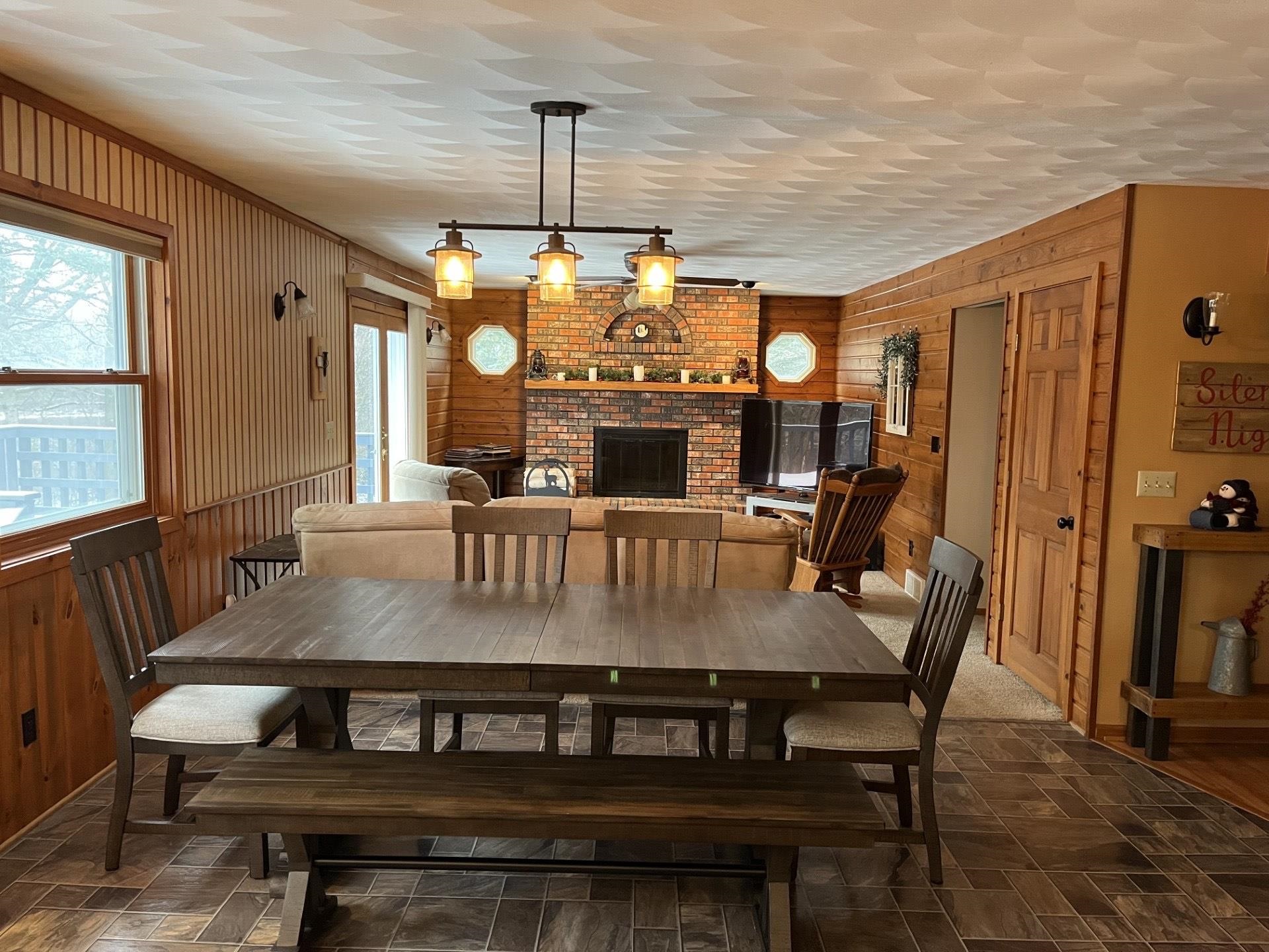 221545 AZALEA ROAD, Wausau, Wisconsin 54401, 3 Bedrooms Bedrooms, ,2 BathroomsBathrooms,Residential,For Sale,221545 AZALEA ROAD,22502037