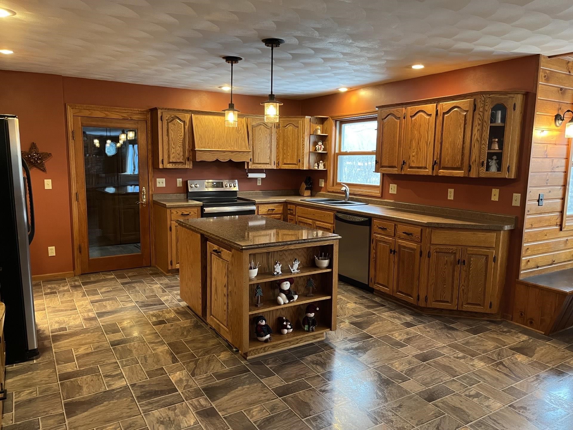 221545 AZALEA ROAD, Wausau, Wisconsin 54401, 3 Bedrooms Bedrooms, ,2 BathroomsBathrooms,Residential,For Sale,221545 AZALEA ROAD,22502037