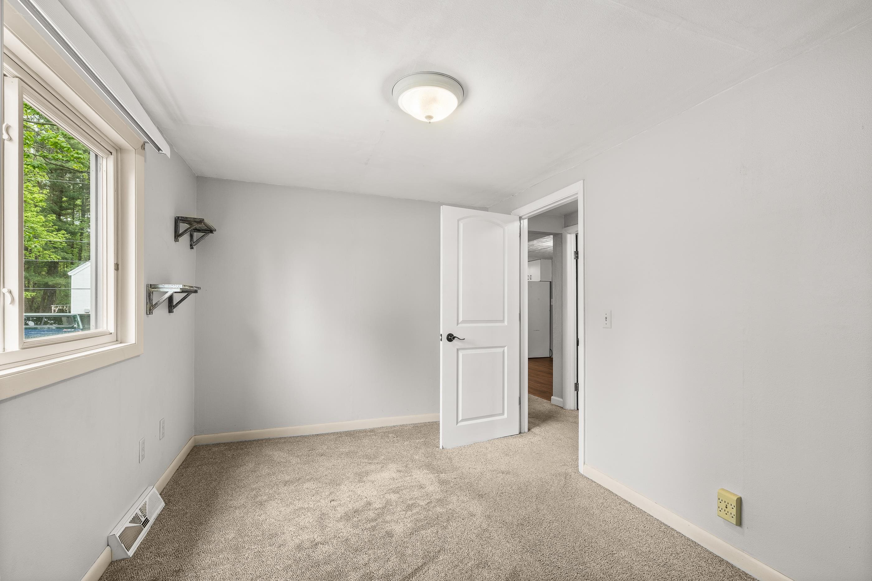 1225 EDGEWOOD AVENUE, Stevens Point, Wisconsin 54481, 4 Bedrooms Bedrooms, ,1 BathroomBathrooms,Residential,For Sale,1225 EDGEWOOD AVENUE,22502039