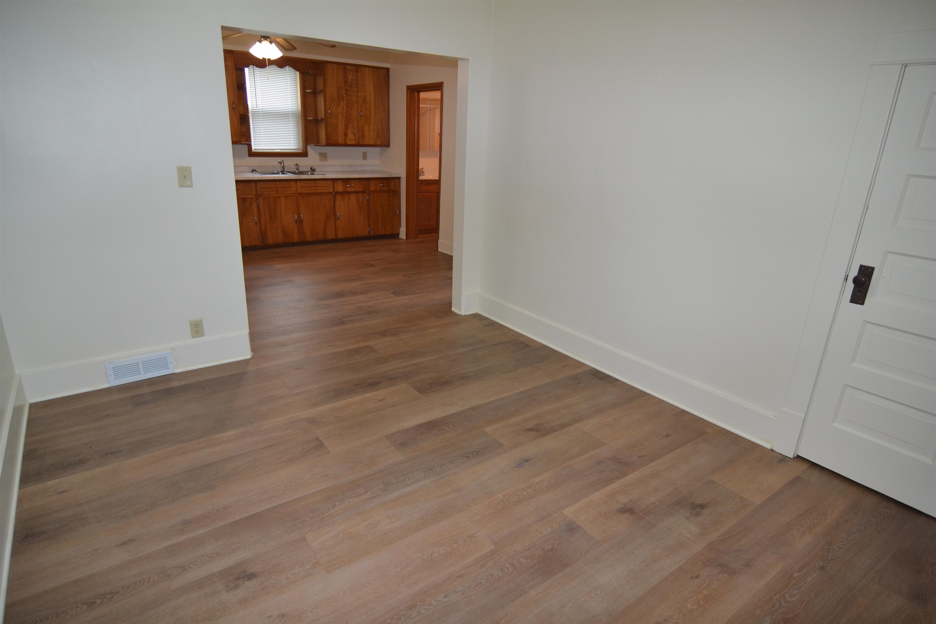 1642 BUREK AVENUE, Wausau, Wisconsin 54401, 4 Bedrooms Bedrooms, ,2 BathroomsBathrooms,Residential,For Sale,1642 BUREK AVENUE,22502044