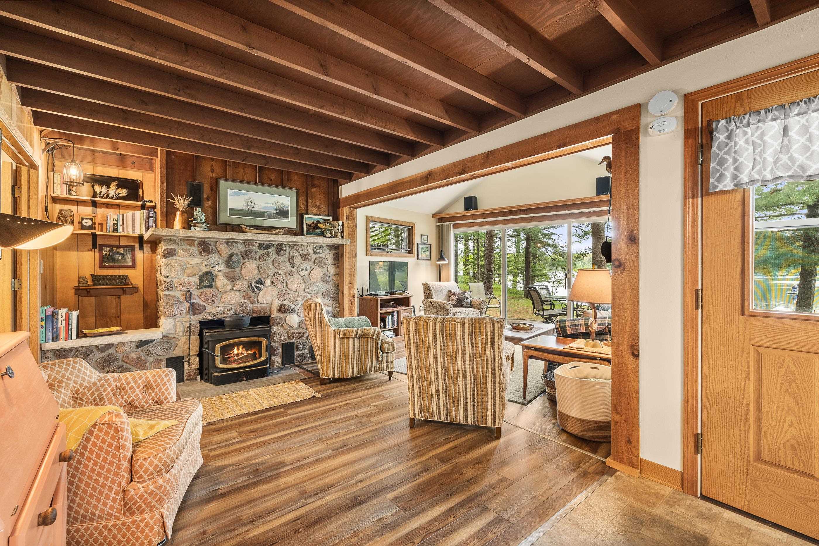 876 SOUTH LAKE ROAD, Amherst Junction, Wisconsin 54407, 3 Bedrooms Bedrooms, ,2 BathroomsBathrooms,Residential,For Sale,876 SOUTH LAKE ROAD,22502052