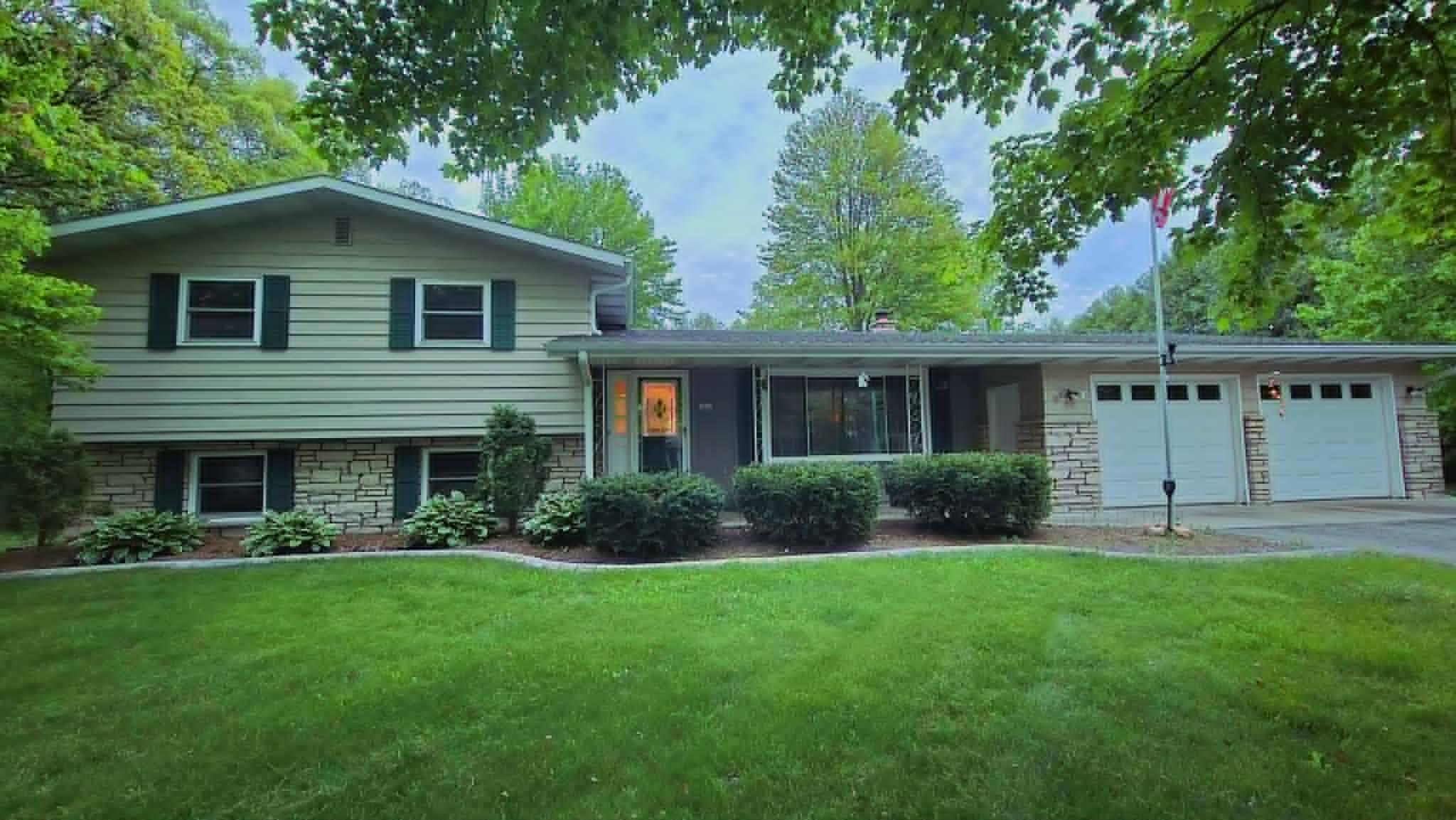 1617 STOCKTON ROAD, Stevens Point, Wisconsin 54482, 3 Bedrooms Bedrooms, ,2 BathroomsBathrooms,Residential,For Sale,1617 STOCKTON ROAD,22502059
