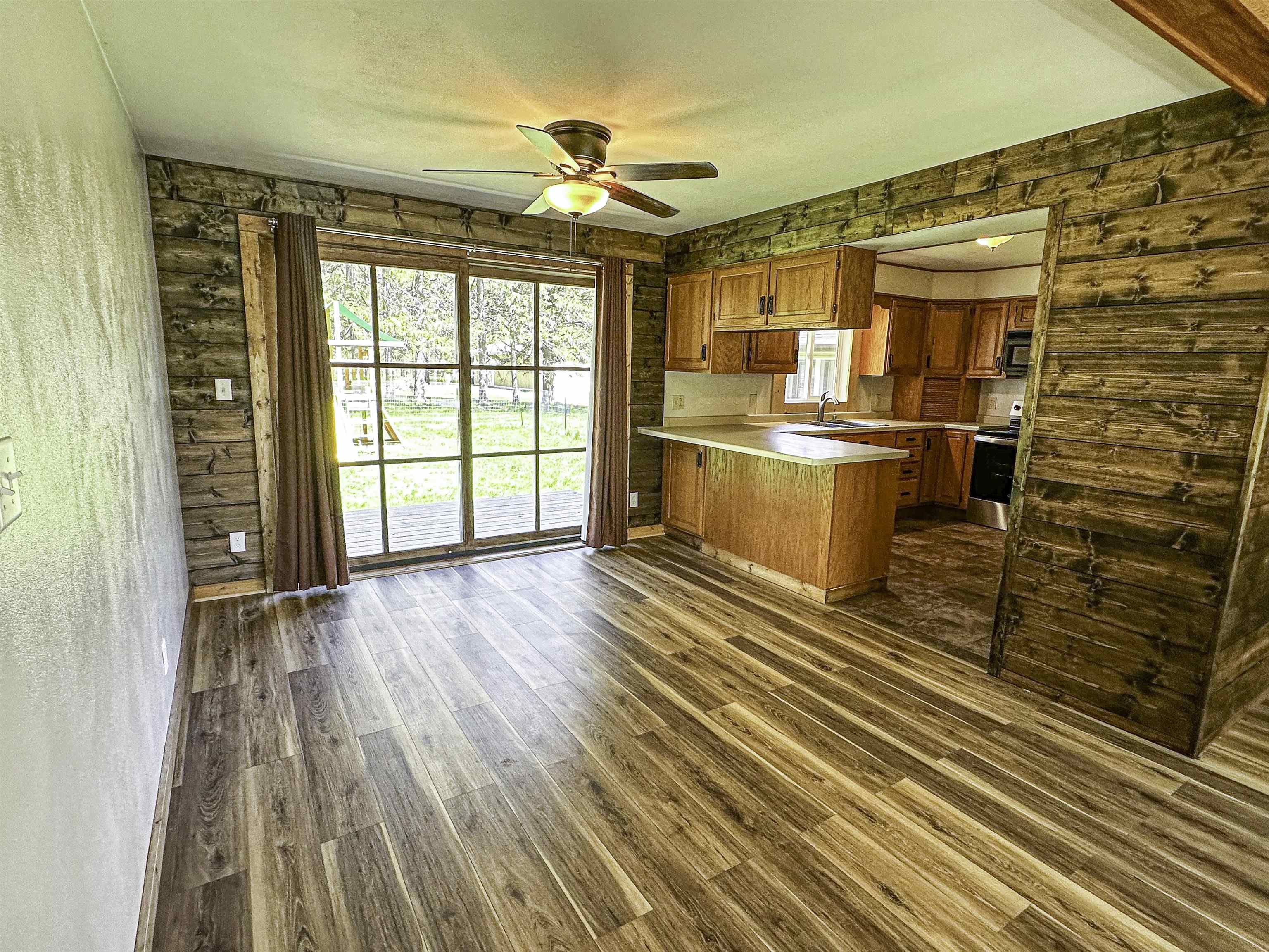 1200 4TH AVENUE NORTH, Park Falls, Wisconsin 54552, 3 Bedrooms Bedrooms, ,2 BathroomsBathrooms,Residential,For Sale,1200 4TH AVENUE NORTH,22502060